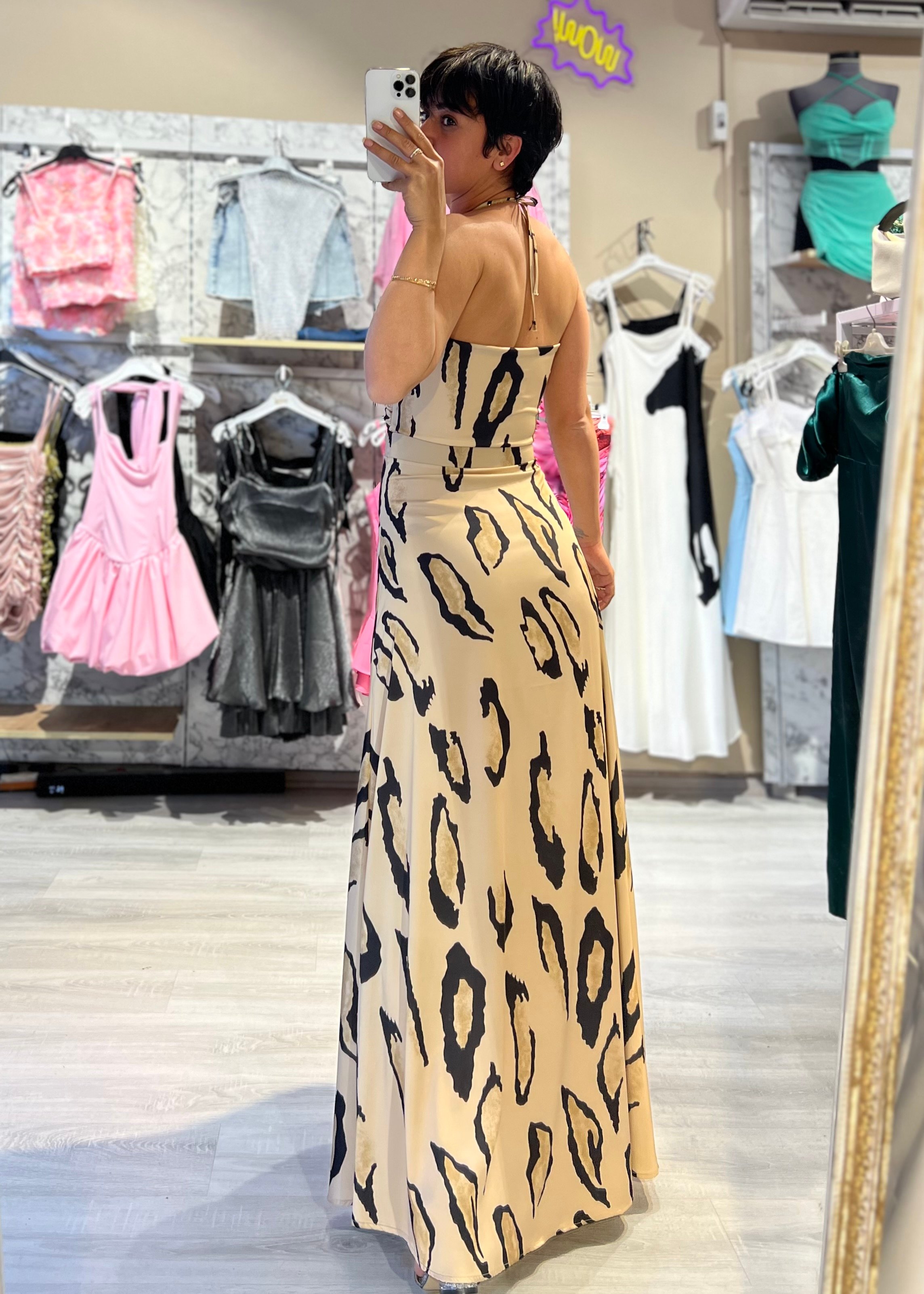 Saten Yırtmaçlı Tasarım Maxi Boy Elbise