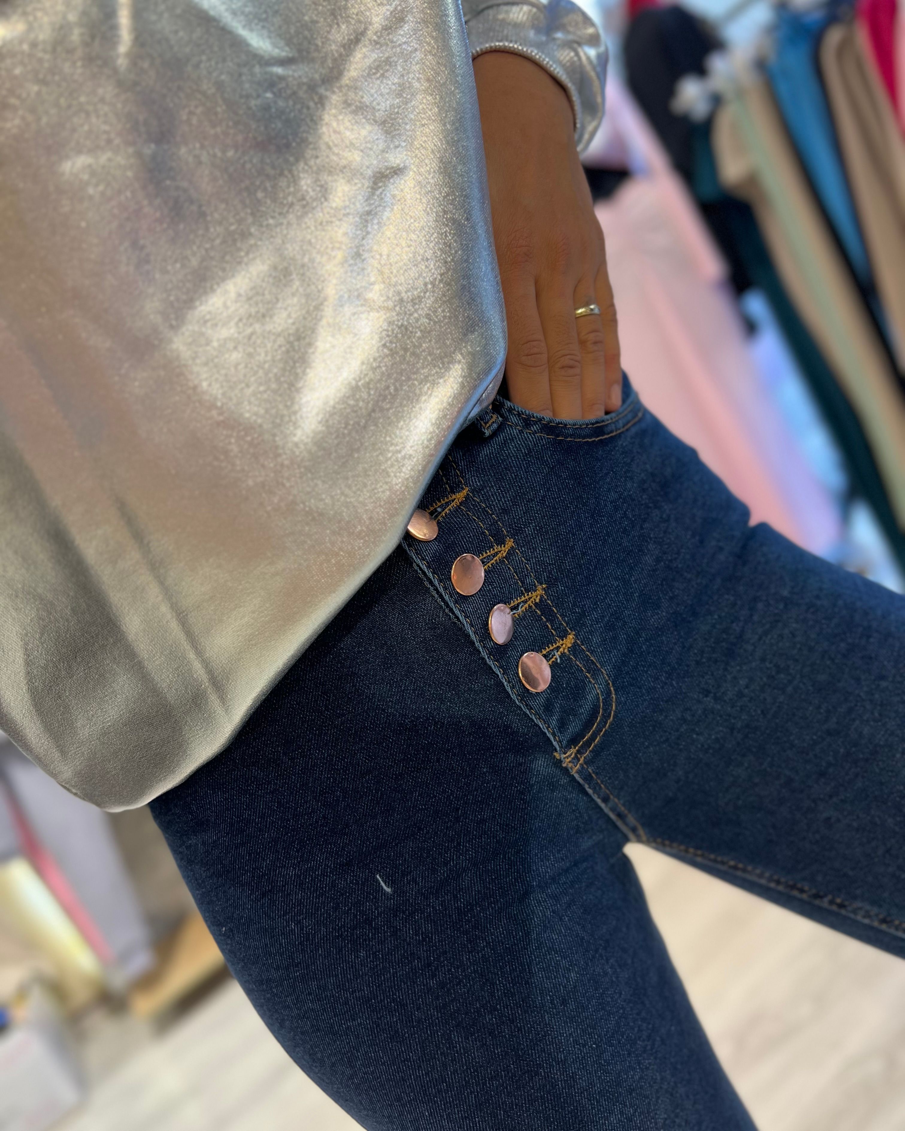 Marka Model Toparlayıcı Eksta Slim Skiny Jean Pantolon