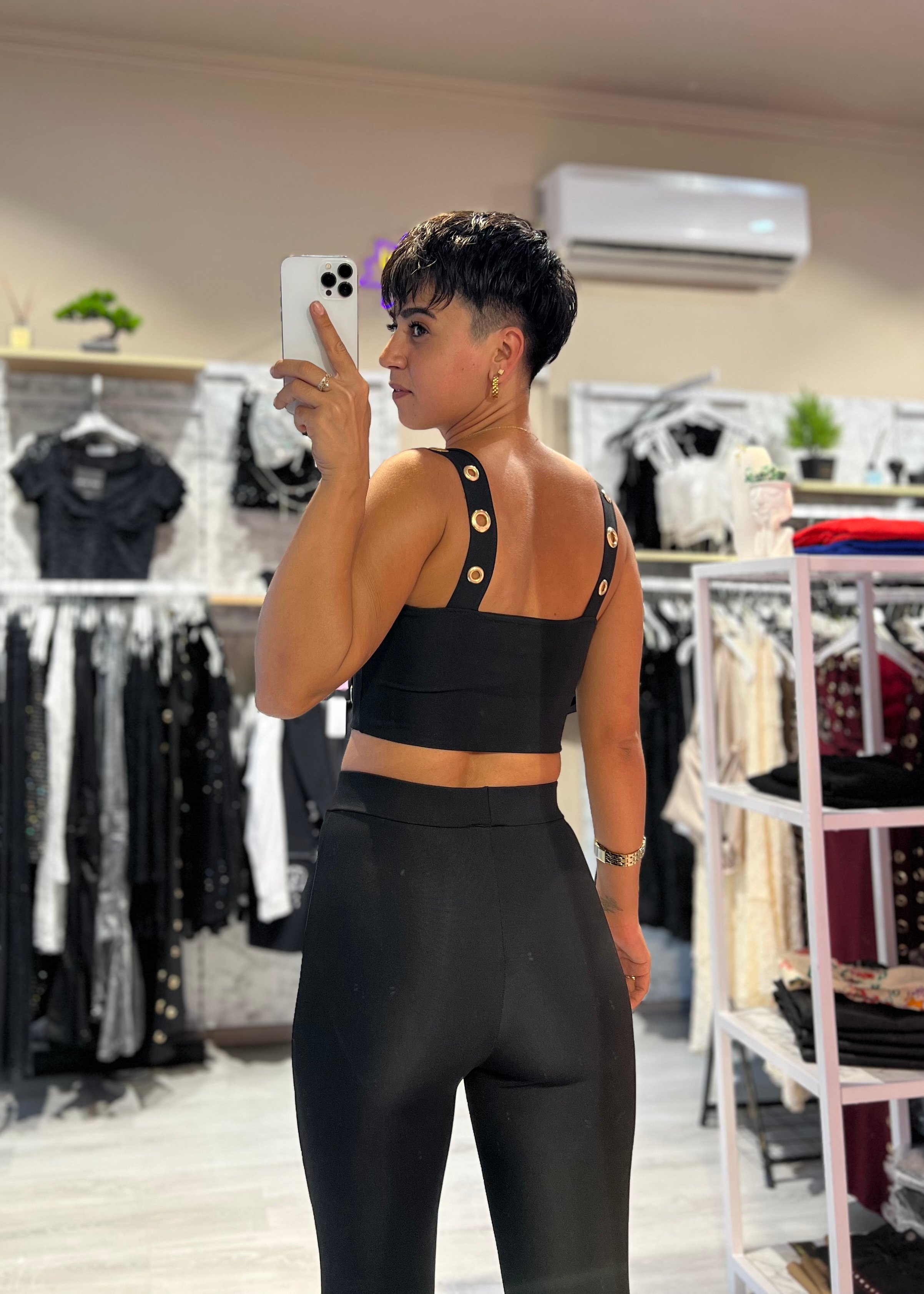 (ÖN SİPAİŞ ÜRÜNÜDÜR )Gold Metal Aksesuarlı Büstiyer & Pantolon Takım