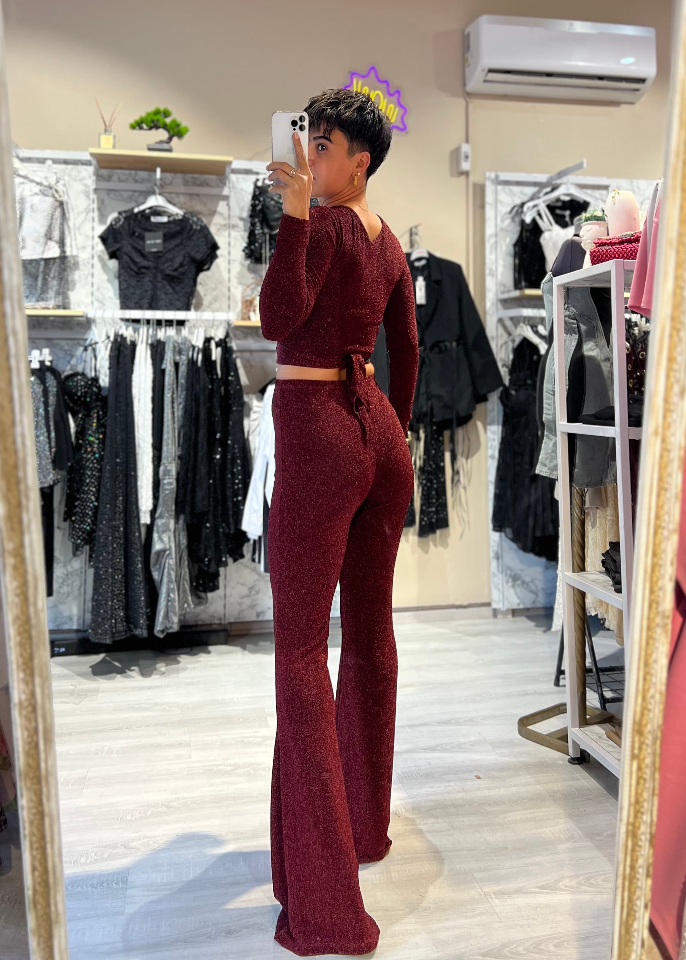 Parlak Bluz & İspanyol Paça Pantolon Takım