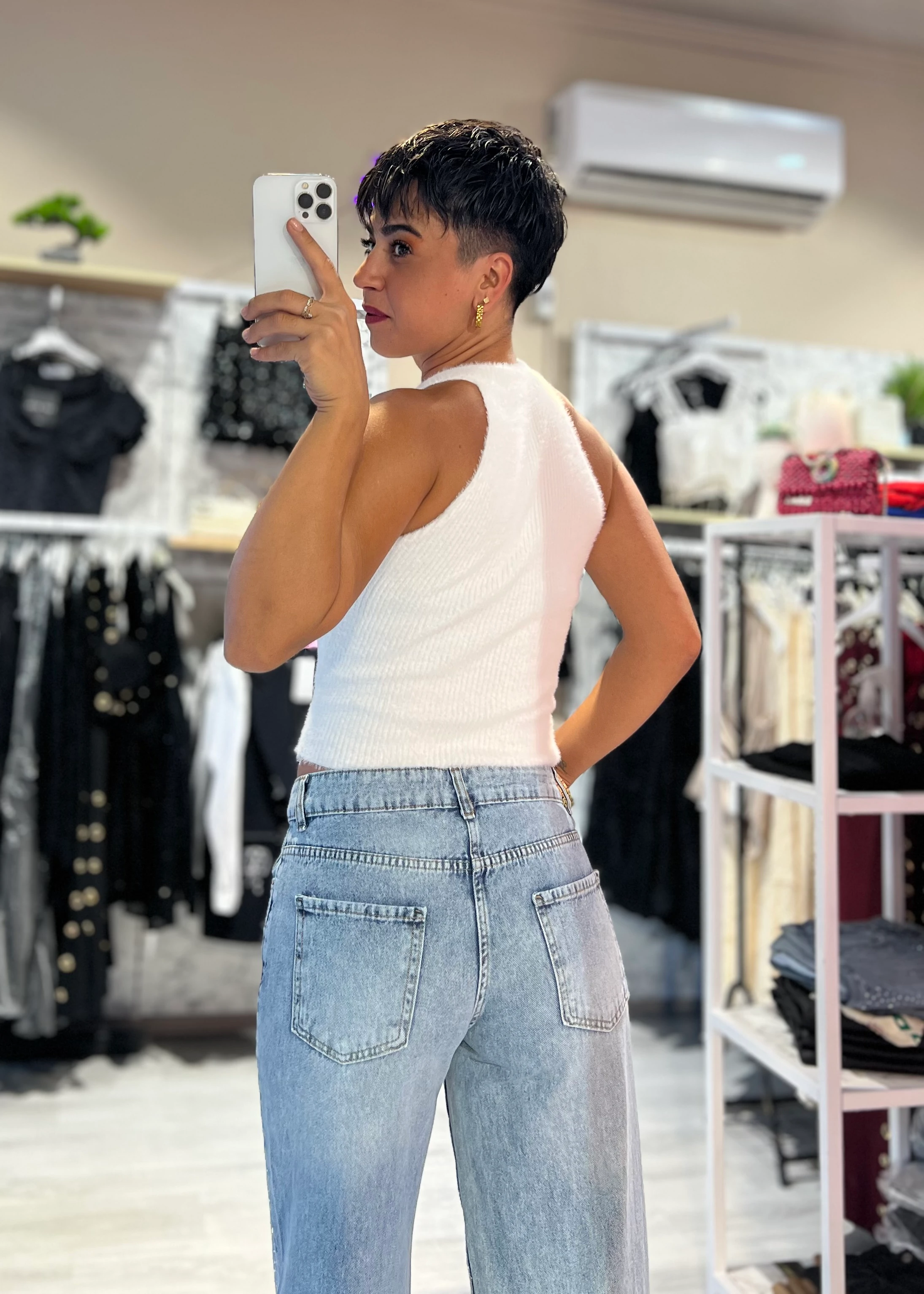 Halter Yaka Yumoş Bluz - BEYAZ