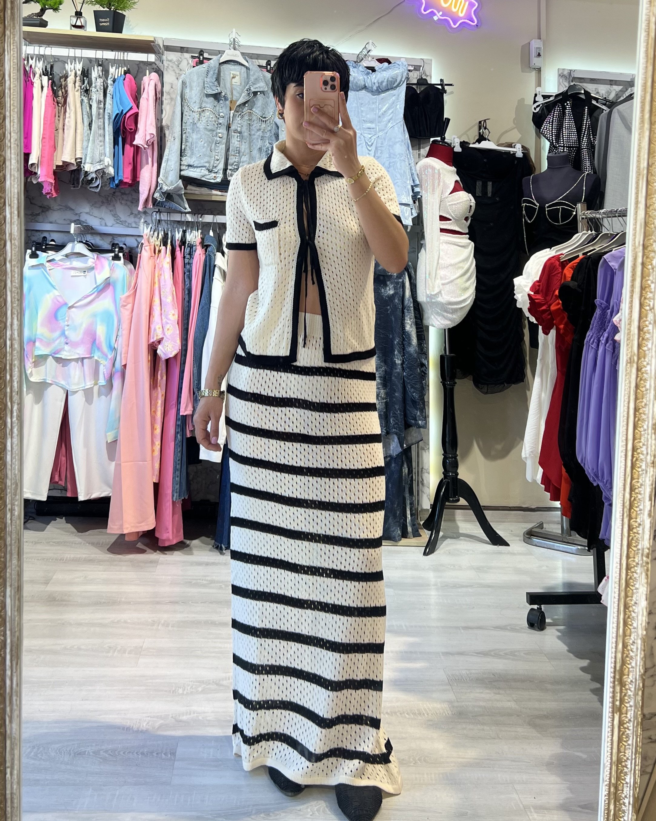 Marka Model Örme Kısa Kol Bluz & Etek Takım