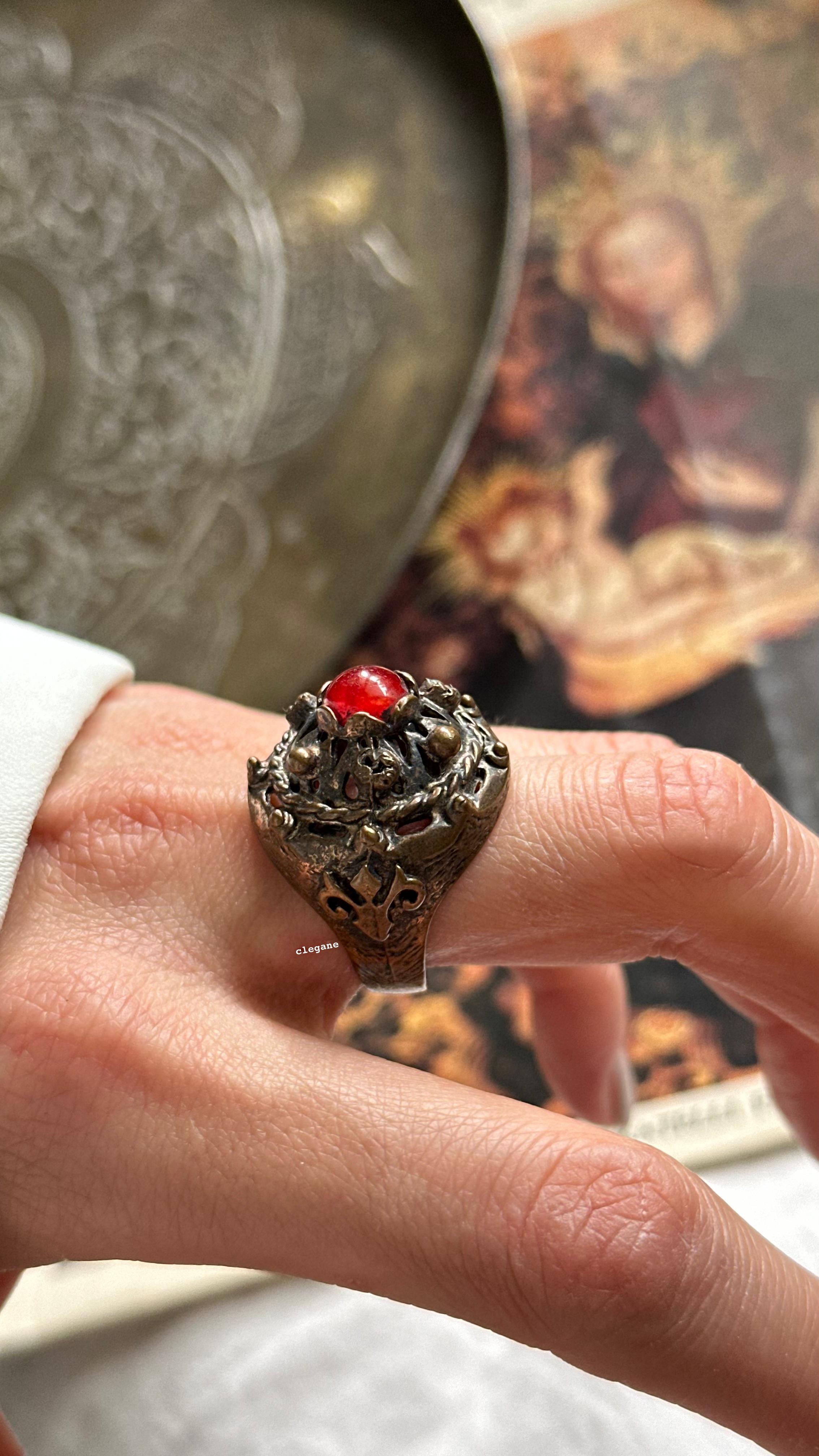 Vintage model akik