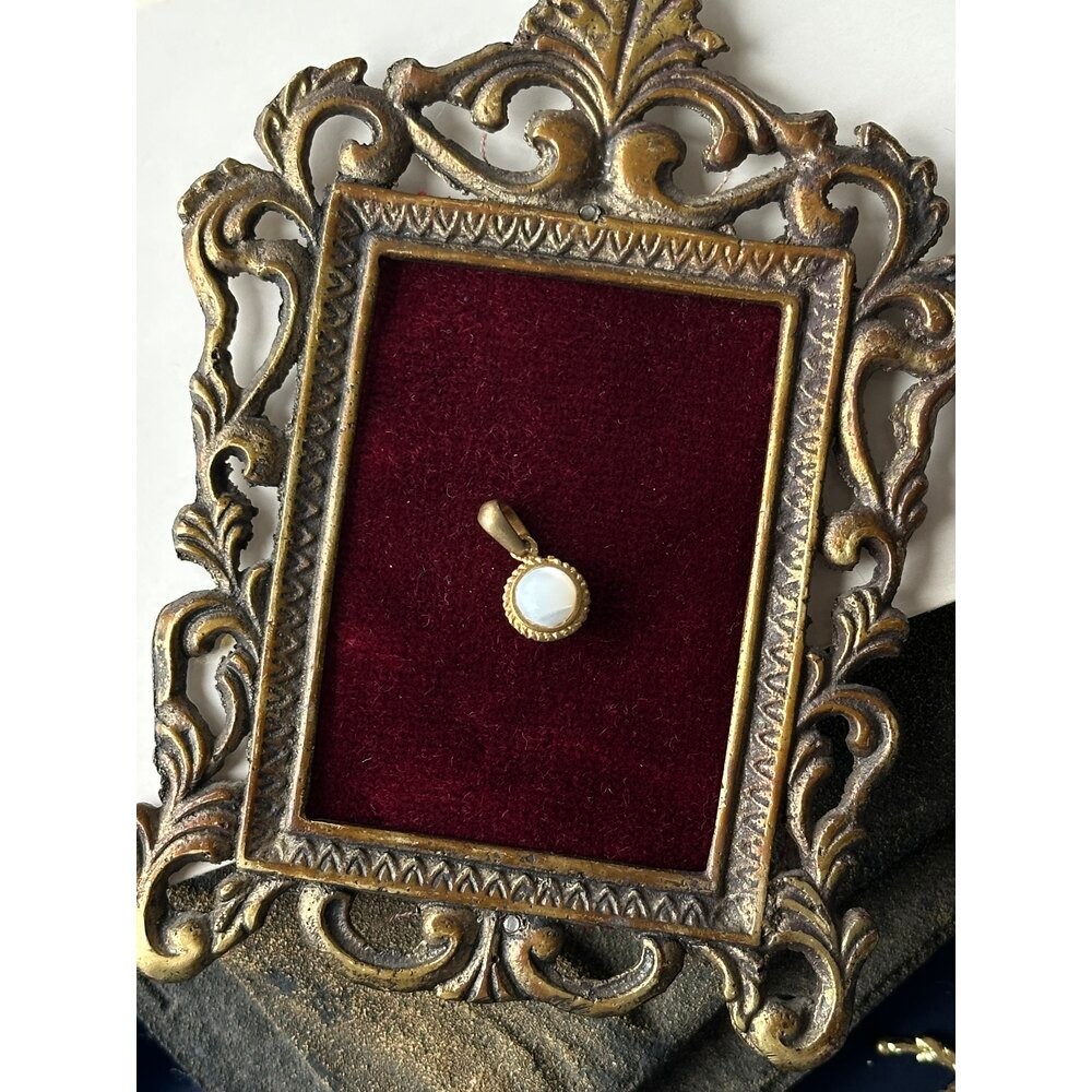 Opal taşı kolye ucu