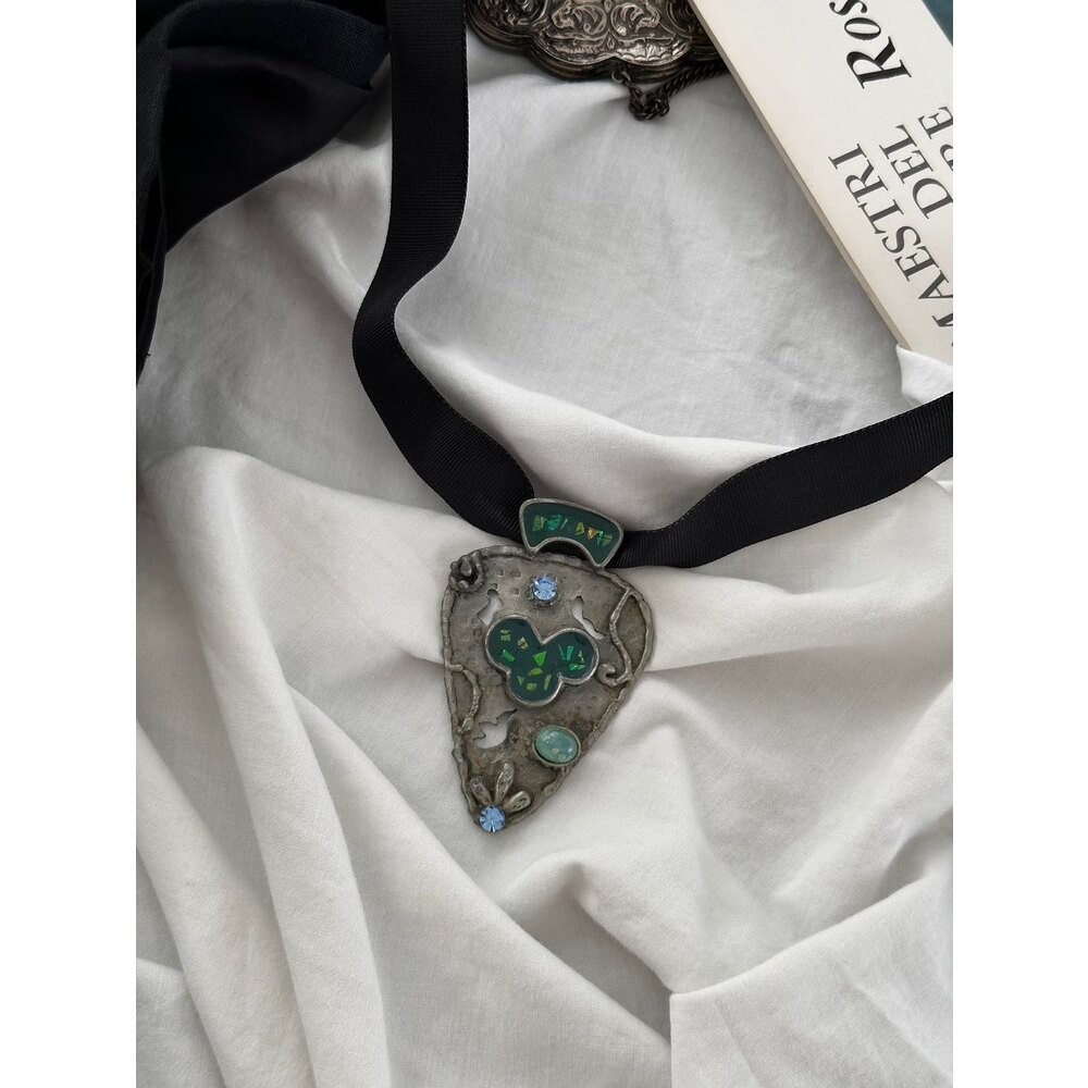 Otantik choker