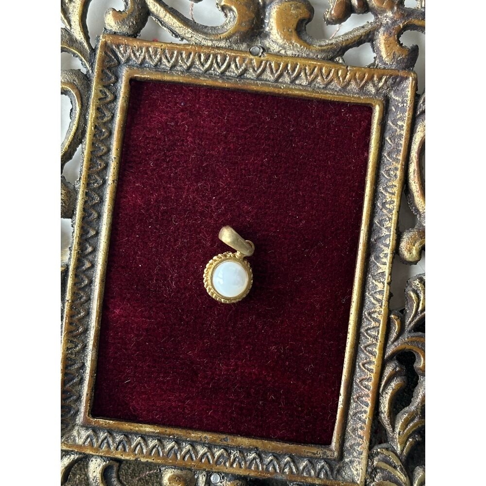 Opal taşı kolye ucu