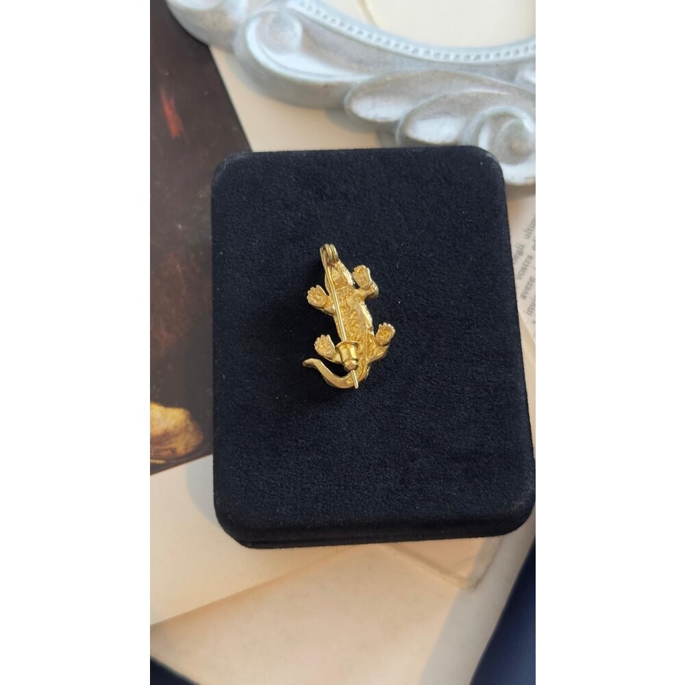 Crocodile Brooch