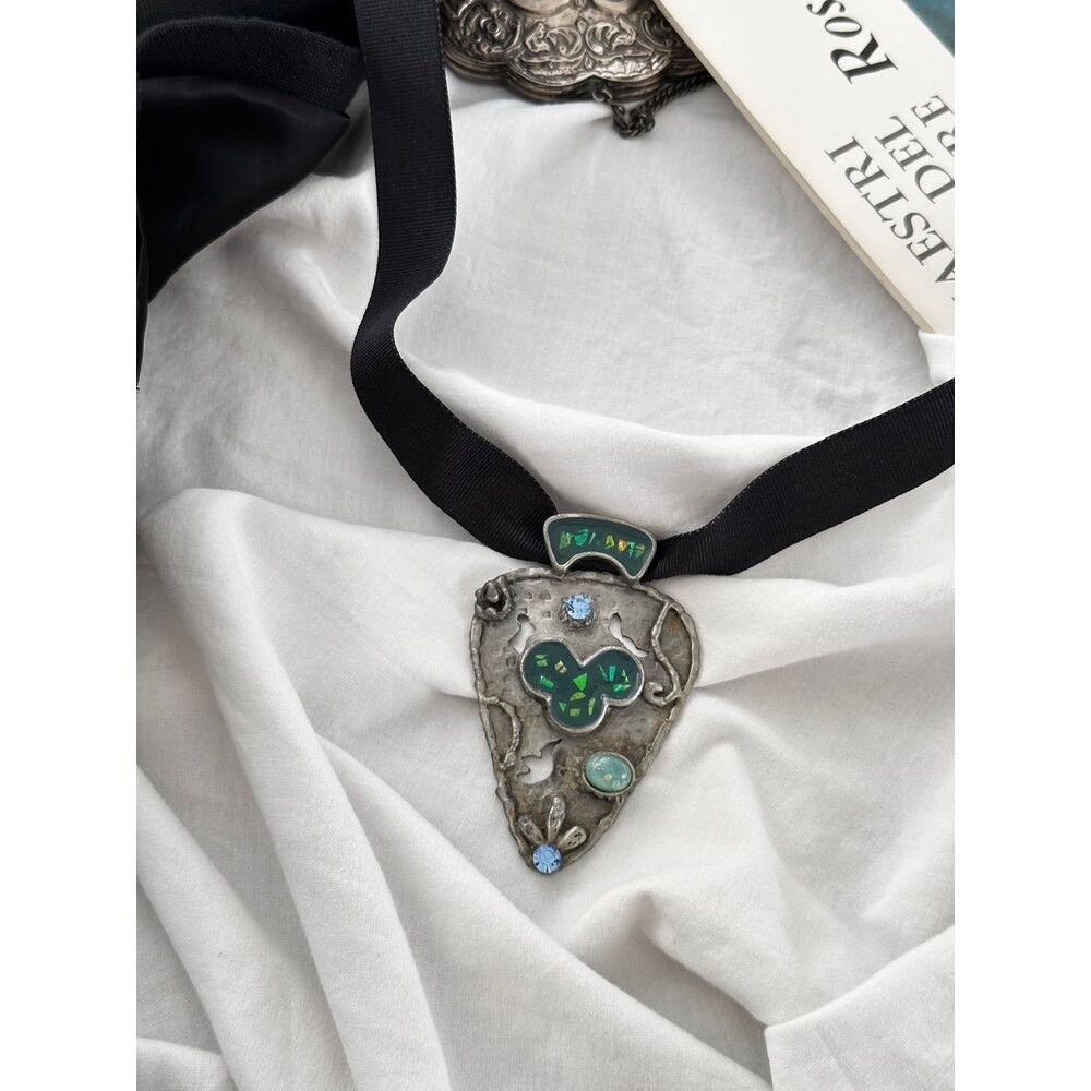 Otantik choker