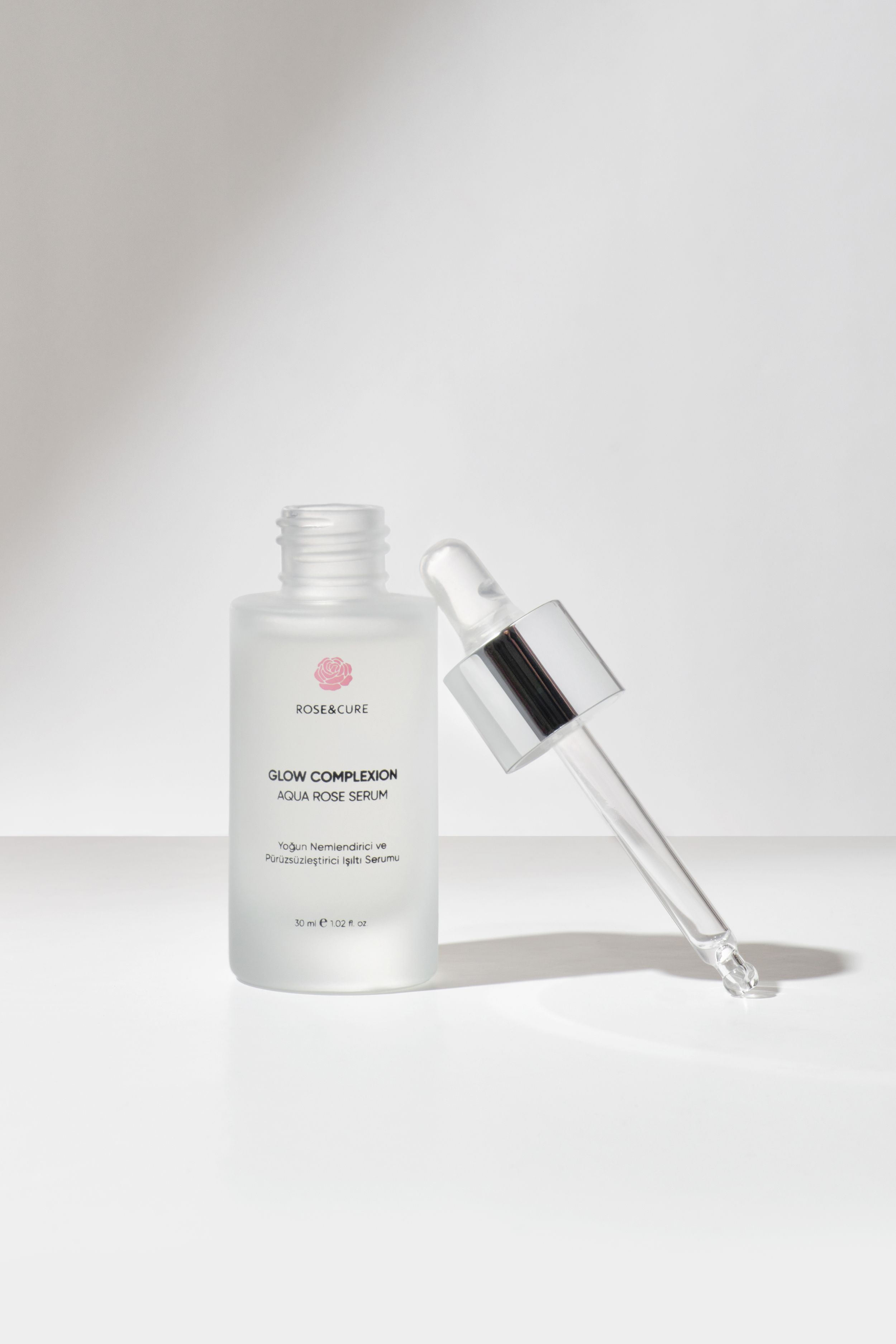 Glowy Complexion Yoğun Nemlendirici ve Pürüzsüzleştirici Işıltı Serumu 30 ml