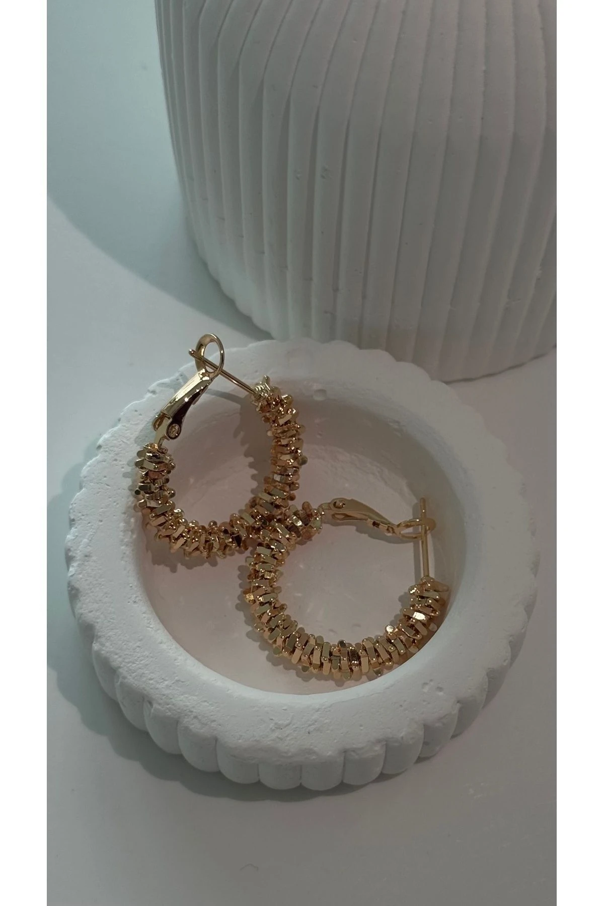 Çelik Tırtıklı Gold Küpe