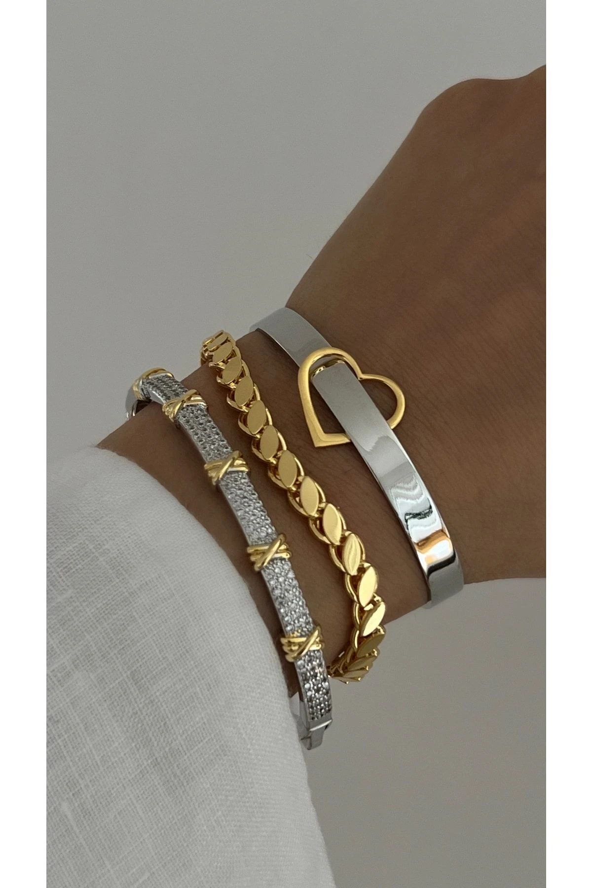 Çelik Taşlı Tiffany X Kelepçe Bileklik