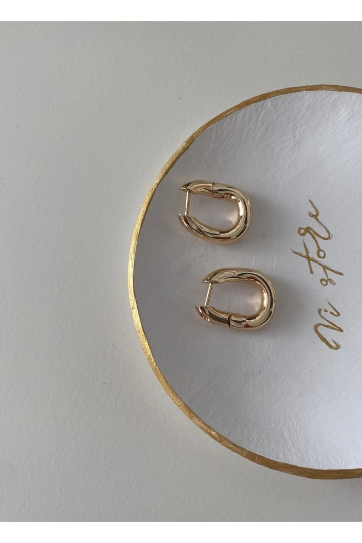 Kadın Altın Eğimli Balenciaga Model Küpe