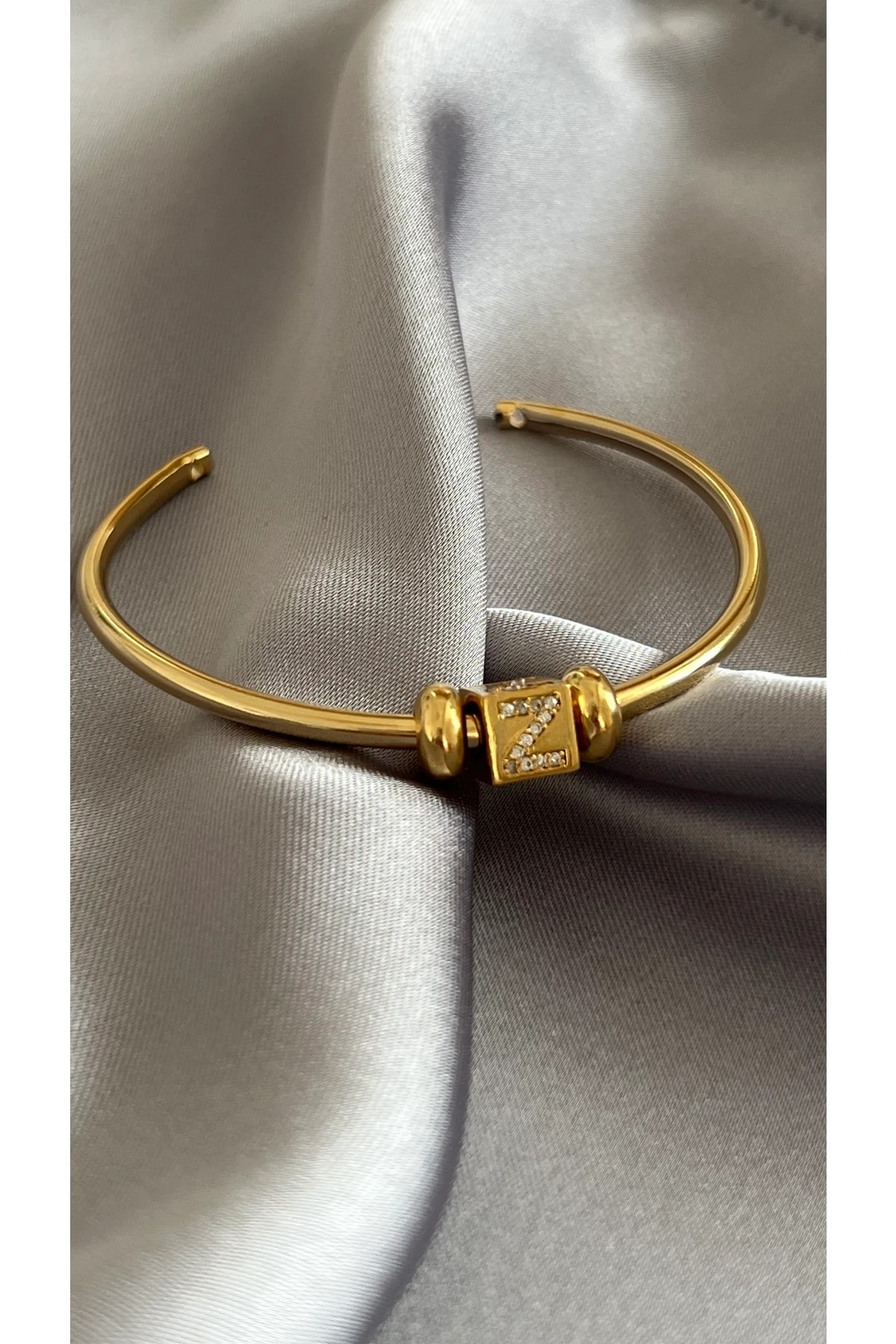 Z Hatfli Betsy Bileklik