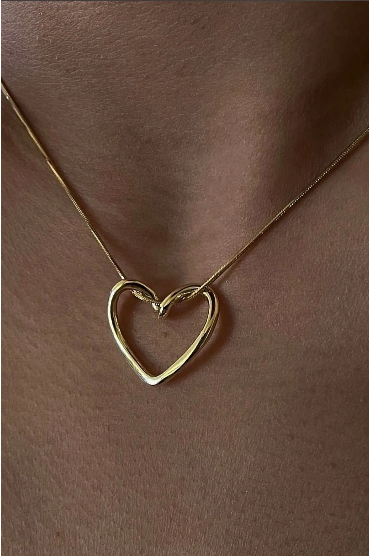 Çelik Trend Kalp Kolye