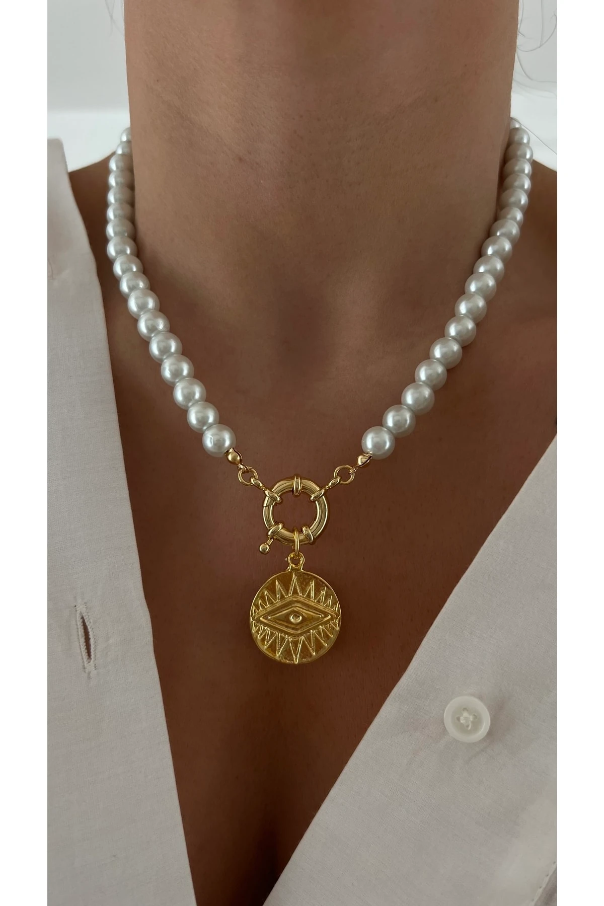 Incili Madalyon Kolye