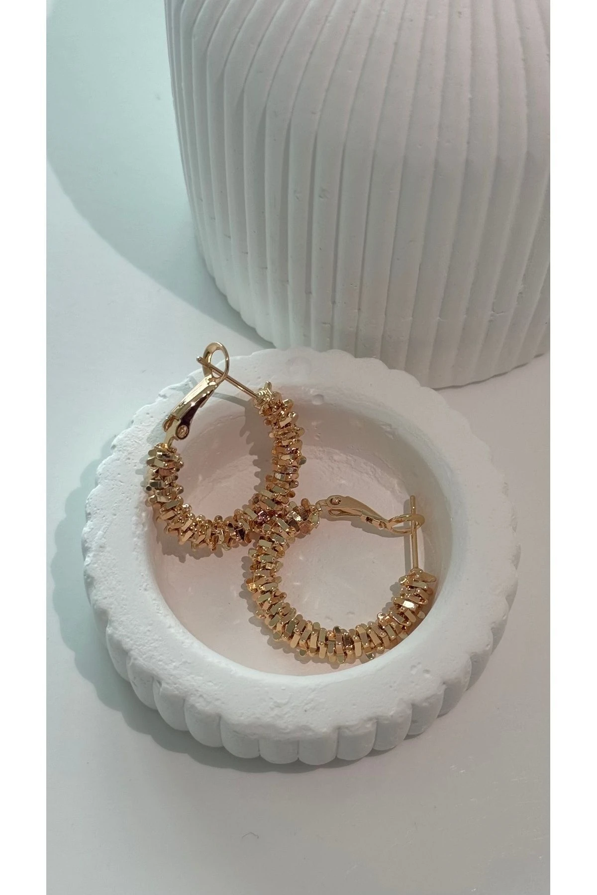 Çelik Tırtıklı Gold Küpe