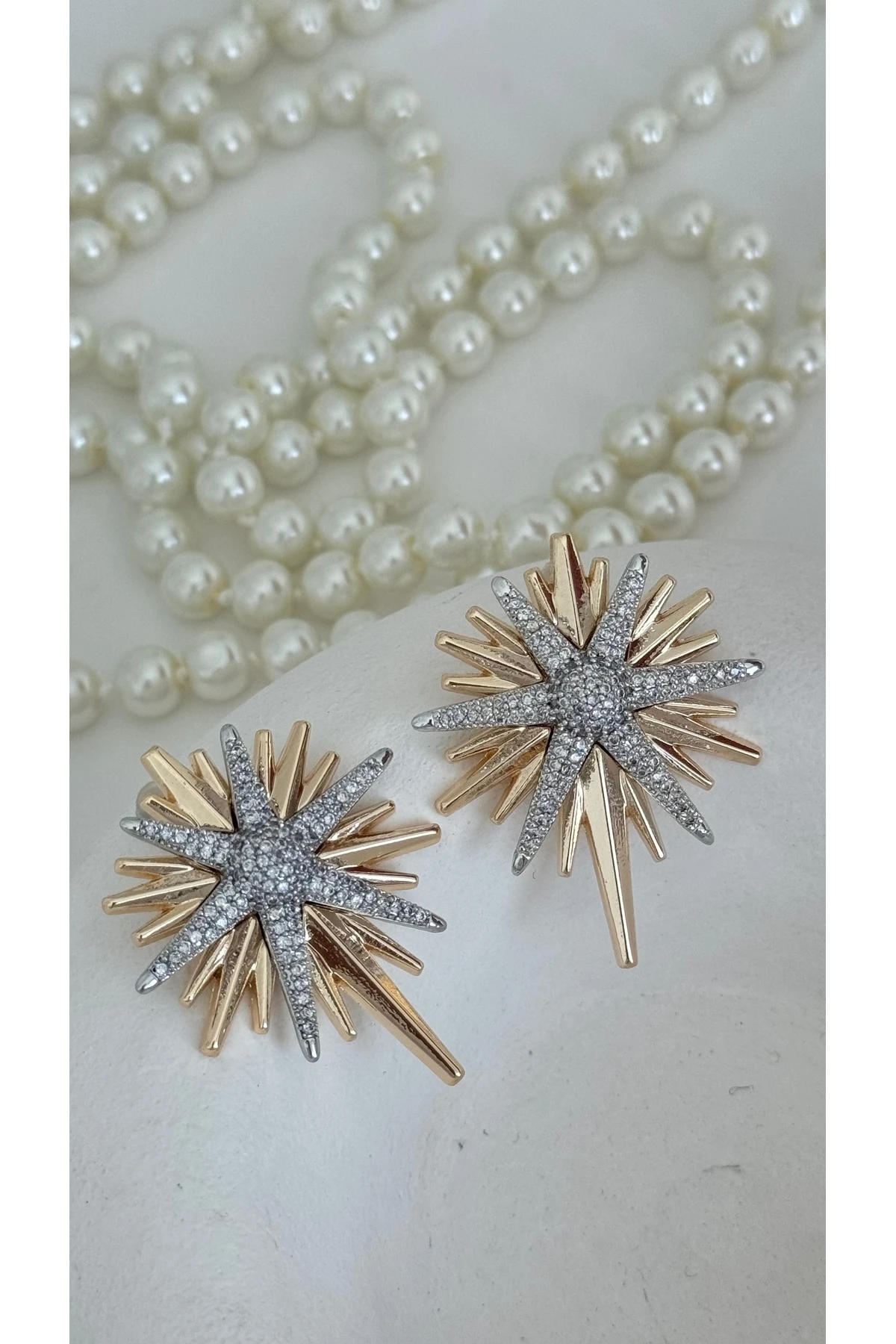 Büyük Taş detaylı Yıldız Küpe