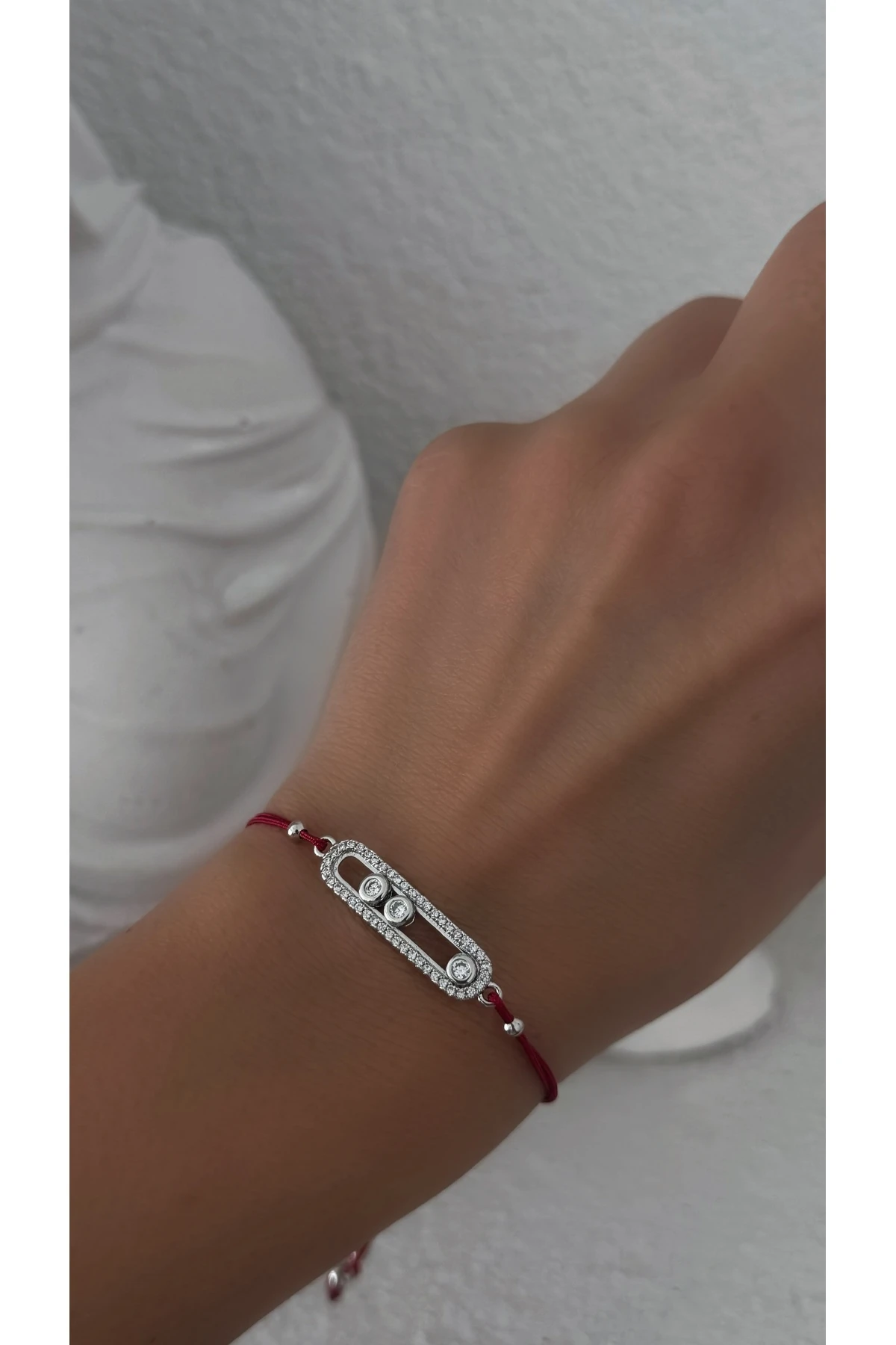 Çelik Kırmızı İpli Messika Bileklik