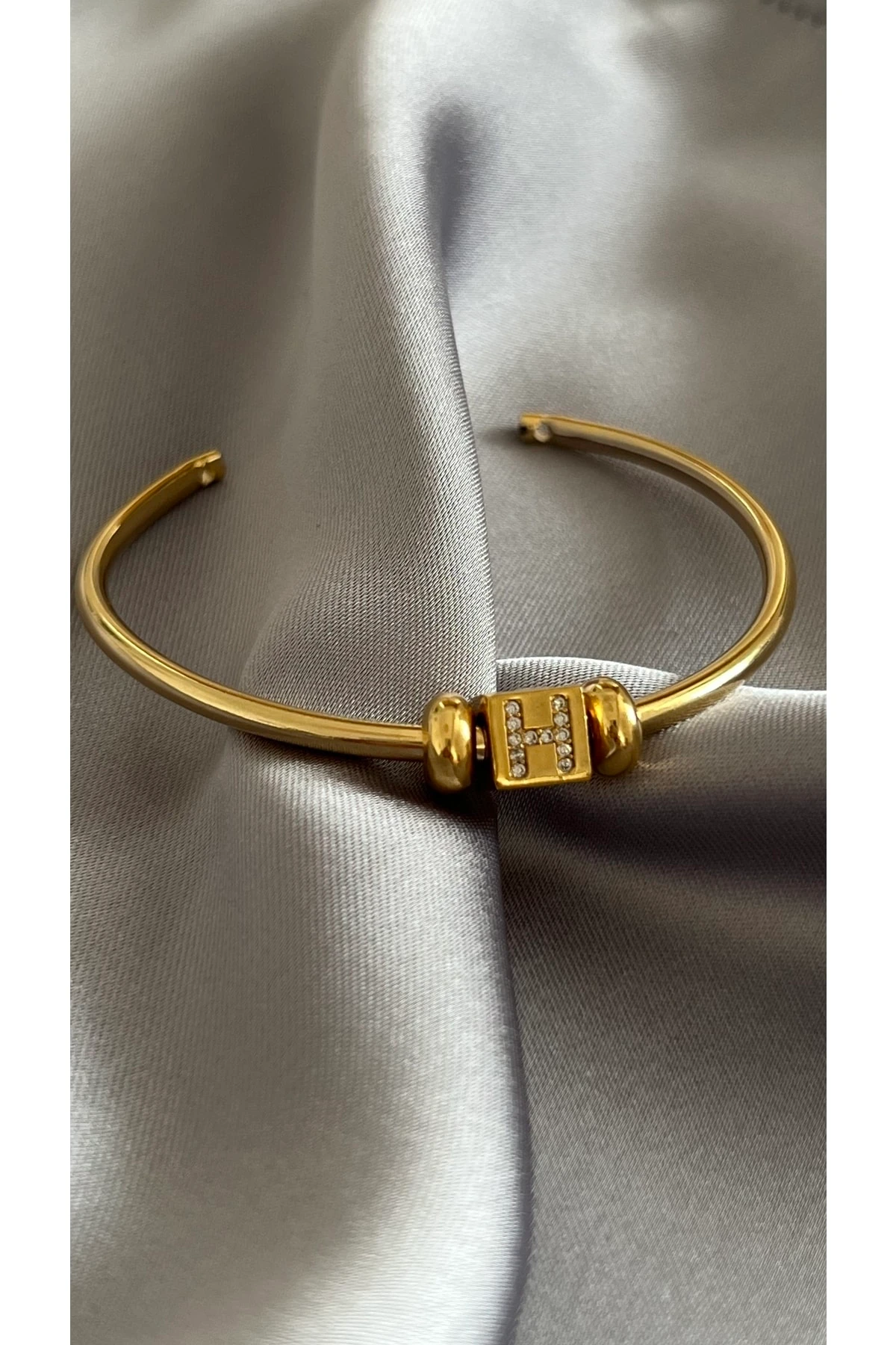 H Harfli Betsy Bileklik