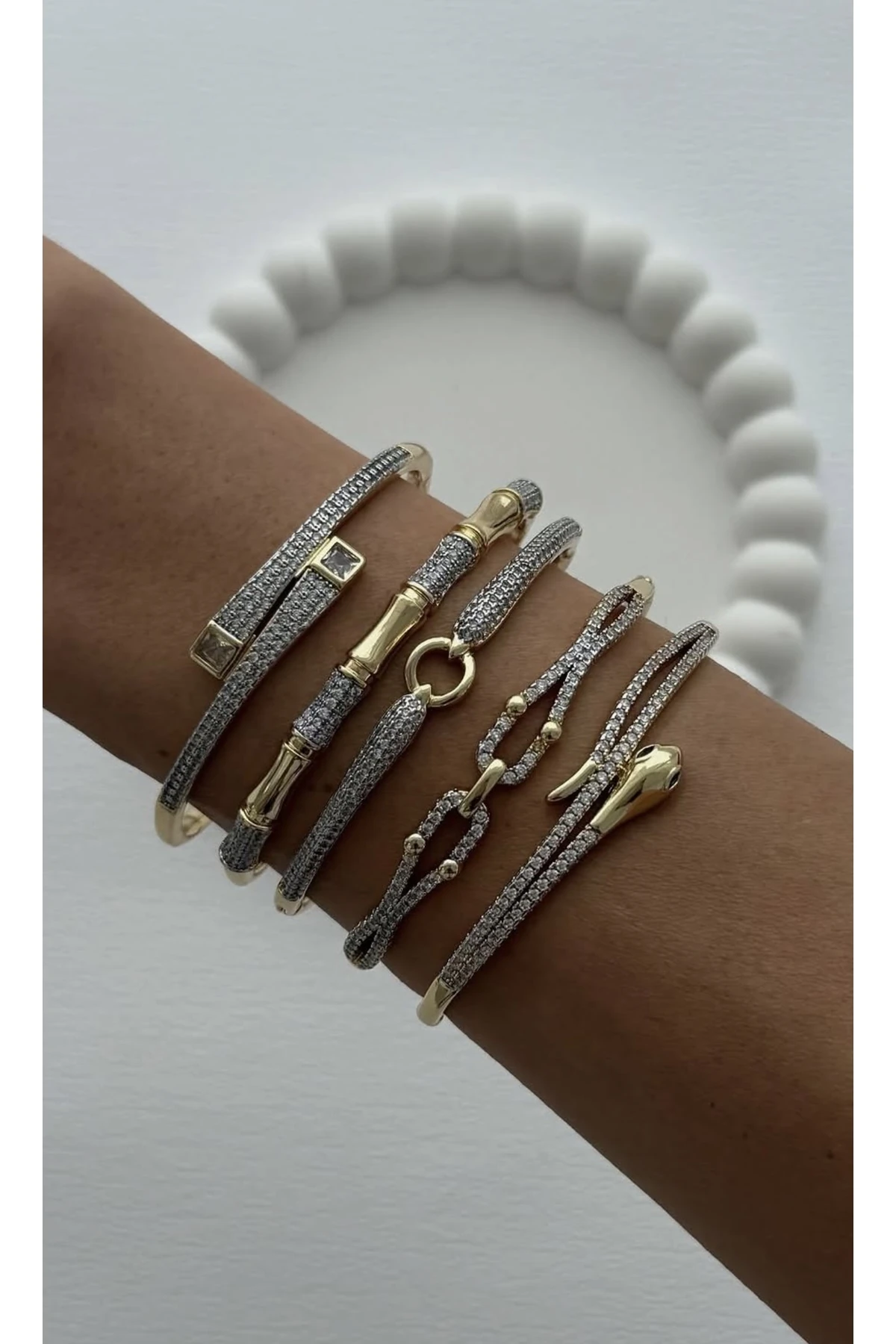 Çelik Marka Model Taşlı Kemik Bileklik