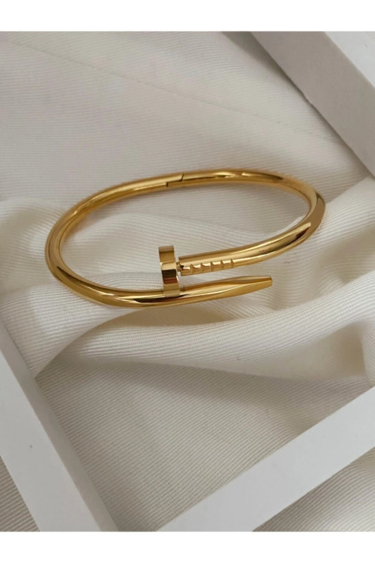 Çelik Model Çivi Bileklik