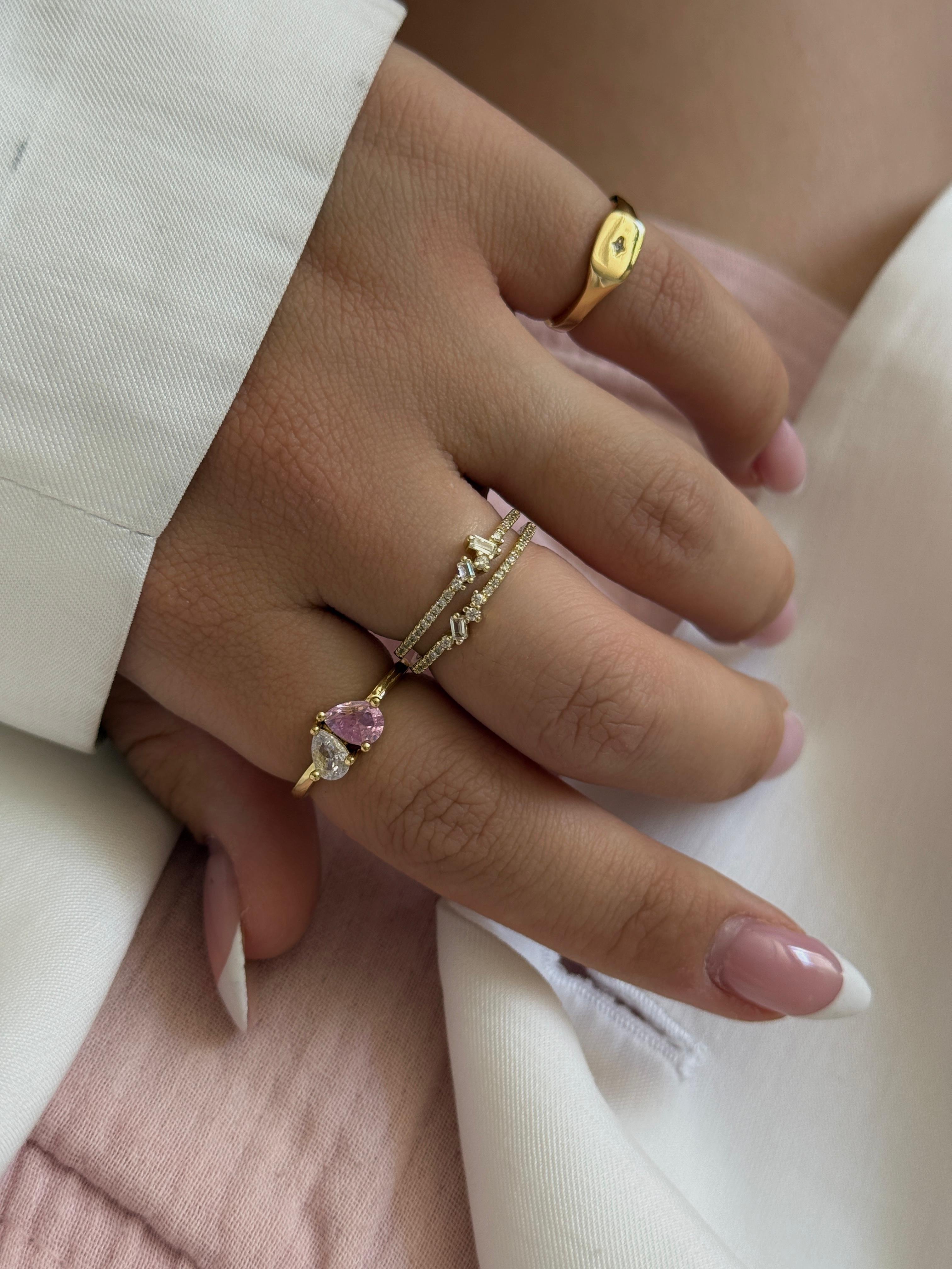 Gold Rengi Pembe Damla Zirkon Taş Detaylı Kalp Model Kadın Yüzük