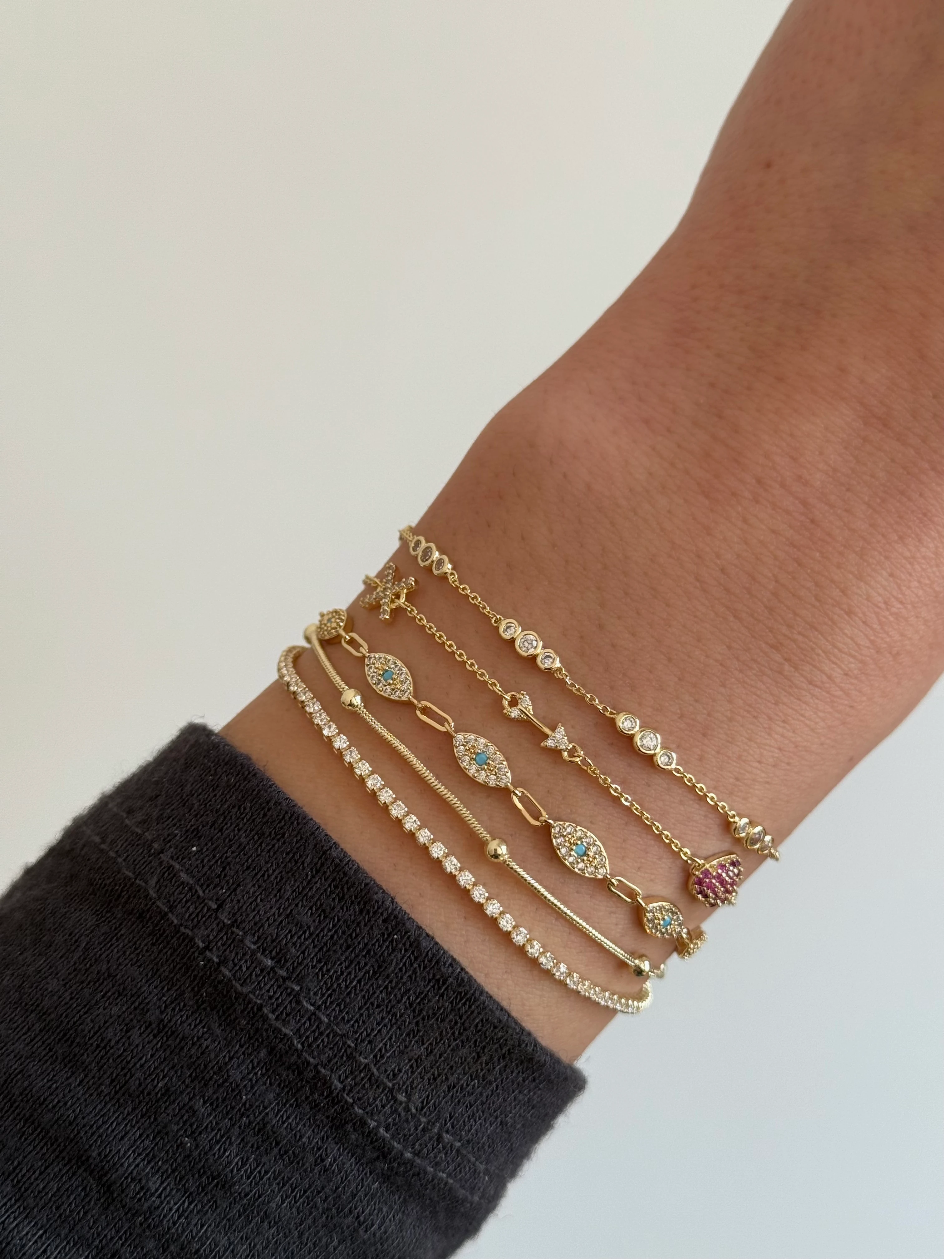 Gold Rengi Üçer Sıralı Yuvarlak Model Kadın Bileklik