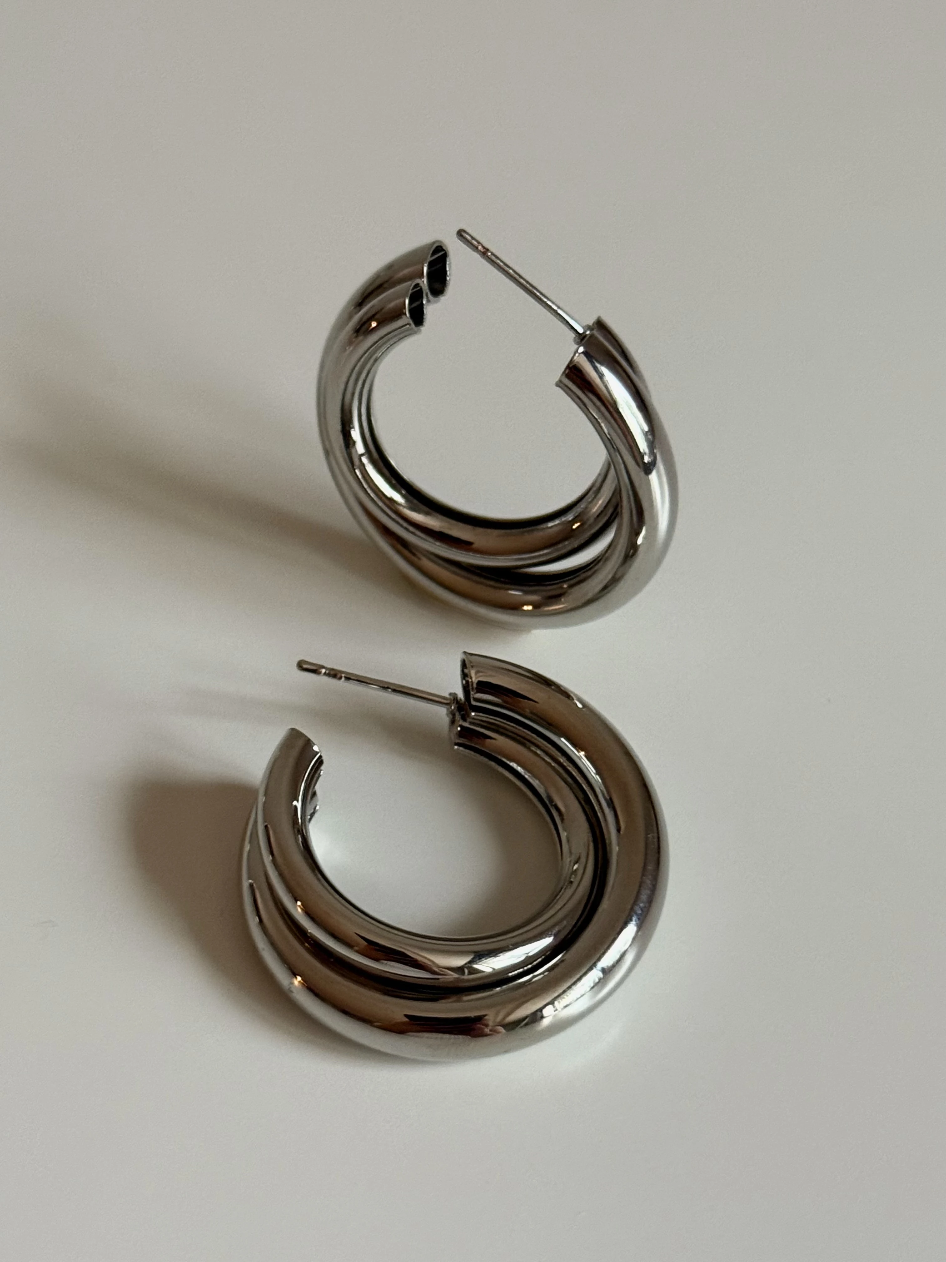 İki Sıra Çapraz Halka Kadın Küpe