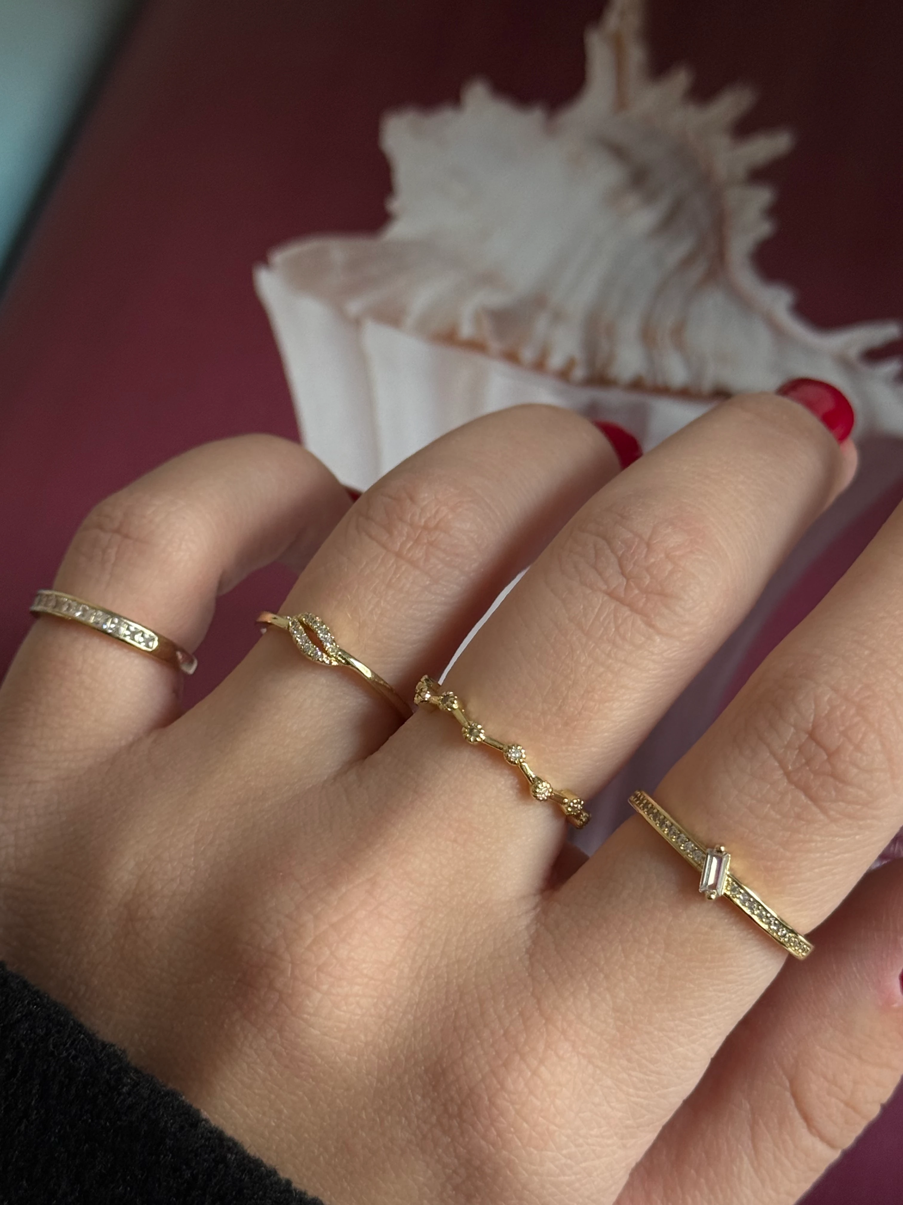 Çapraz Taş Detaylı Kadın Yüzük