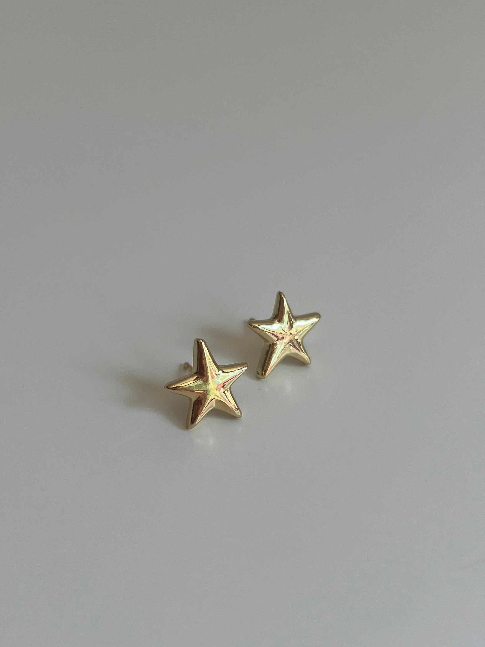 Gold Rengi Zirkon Taşlı Yıldız Model Sallantılı Kadın Küpe