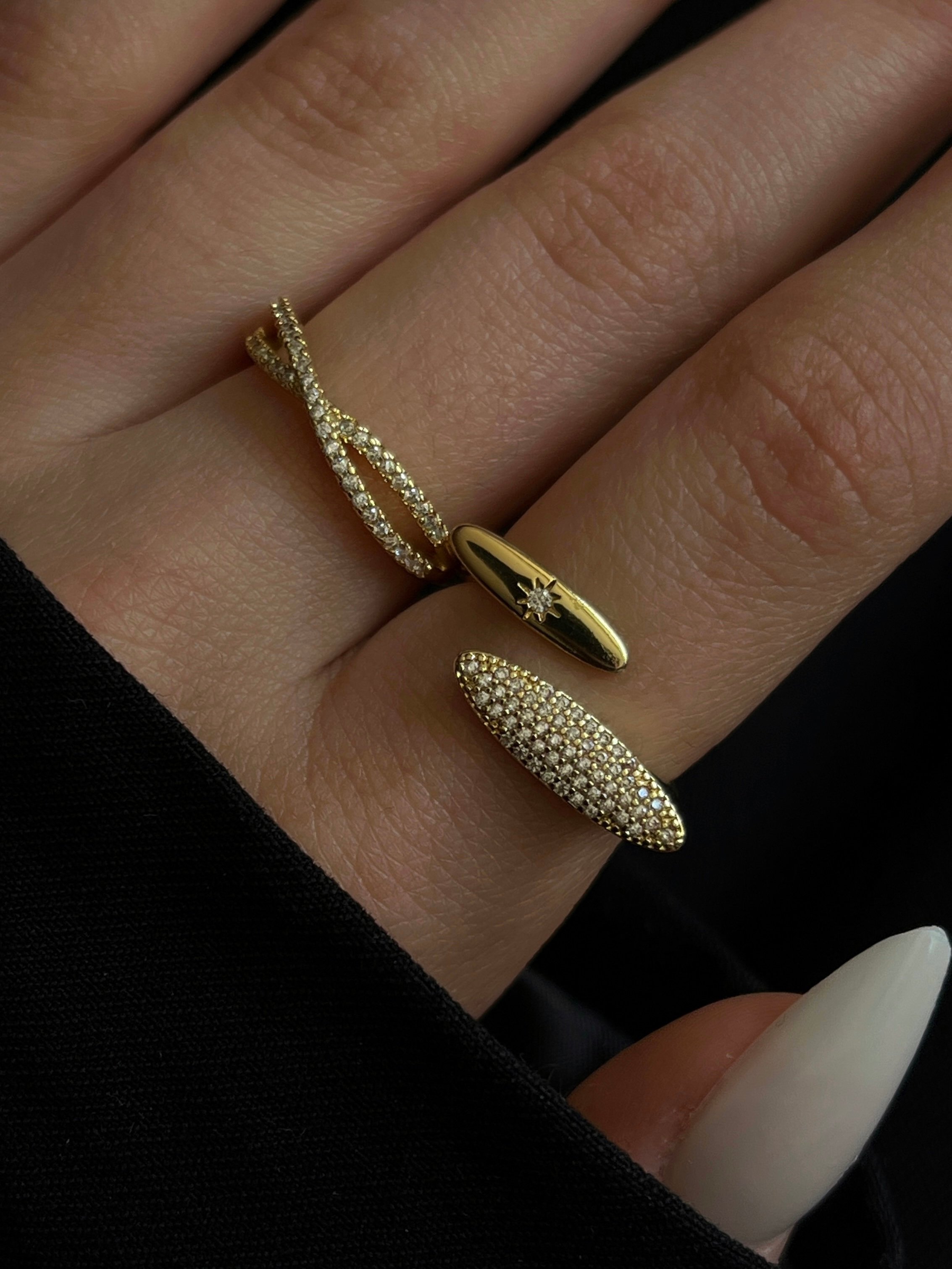 Gold Rengi Zirkon Taş Detaylı Kadın Yüzük
