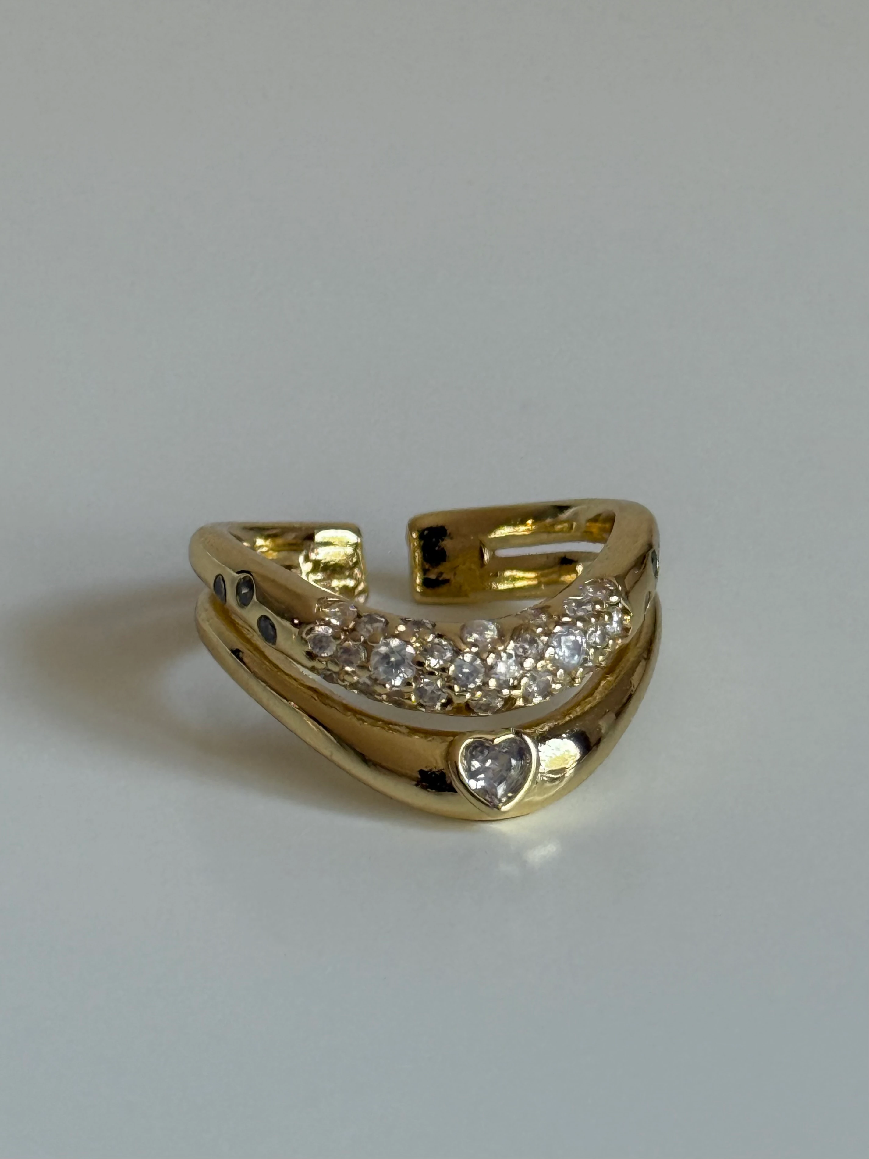 Gold Rengi Kalp Taşlı İki Sıra V Model Kadın Yüzük