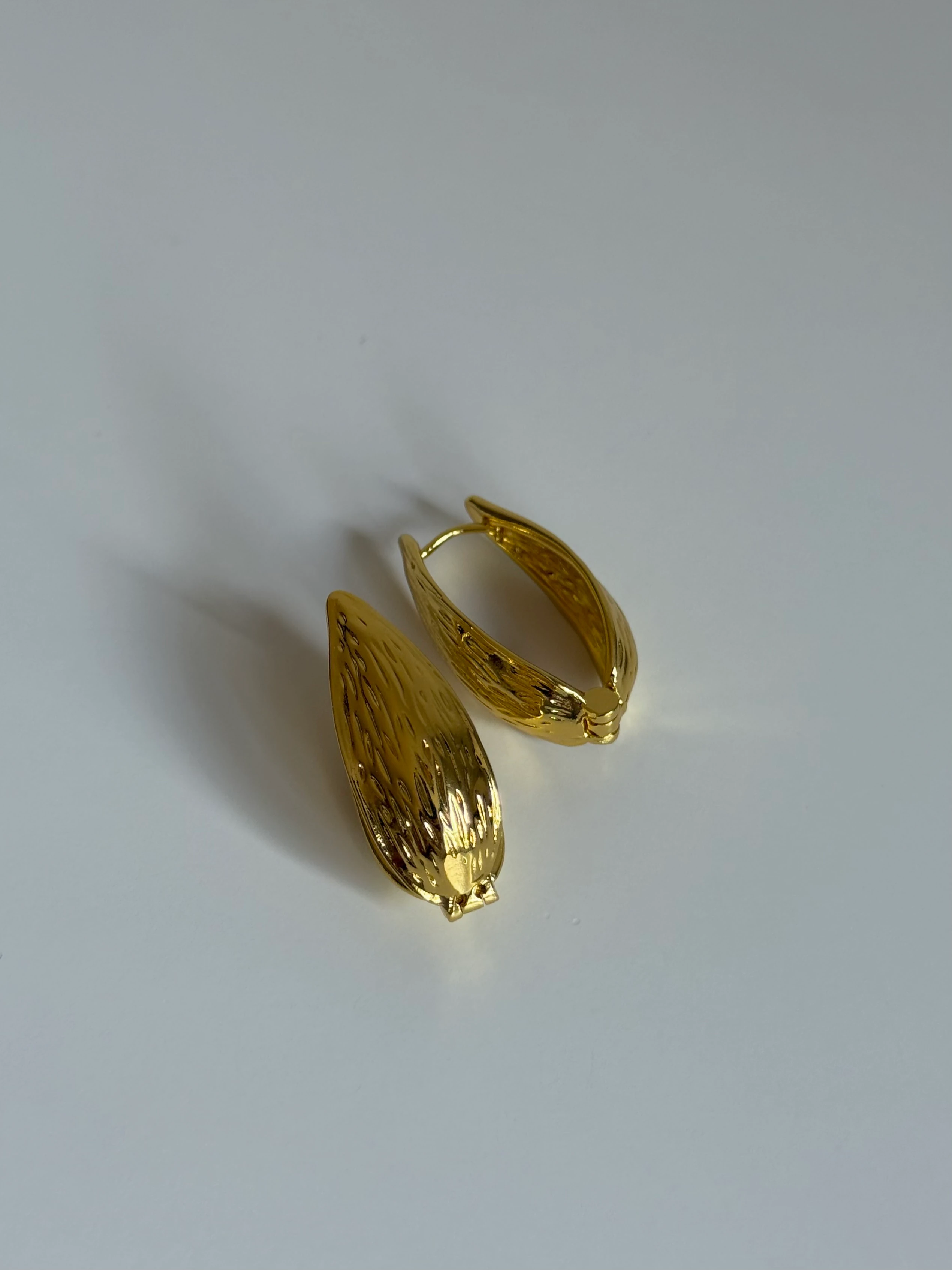 Çizgili Yaprak Model Kadın Küpe