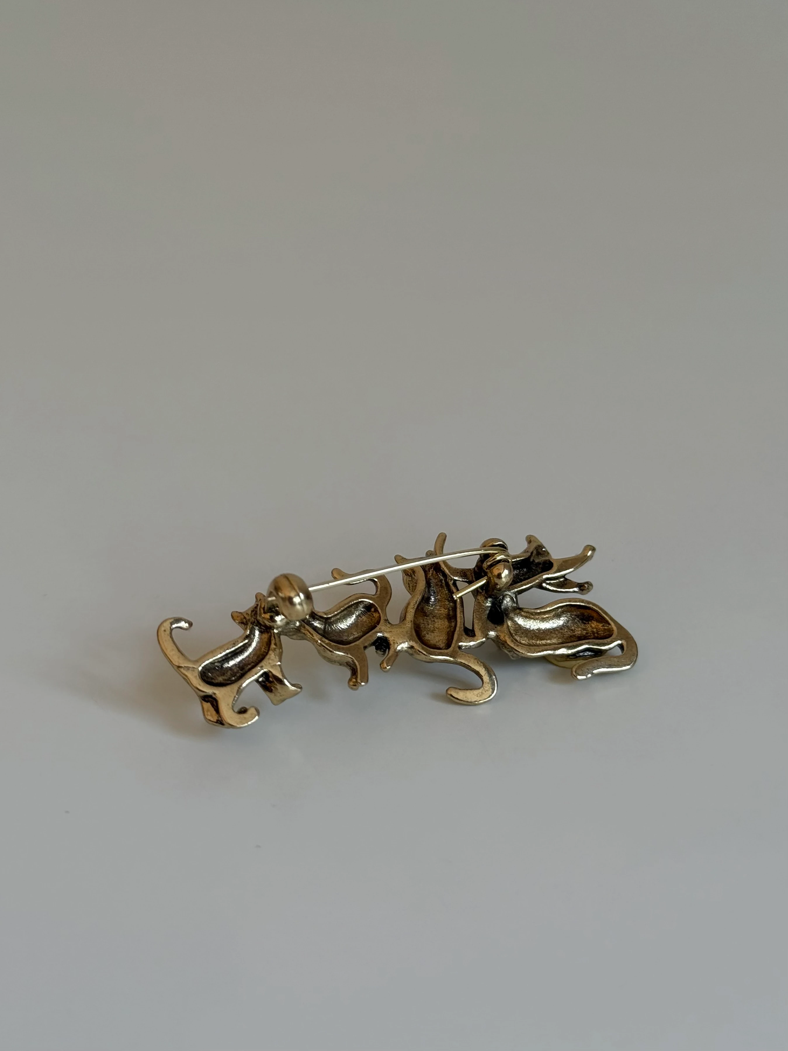 Beş Kedi Figürü Broş