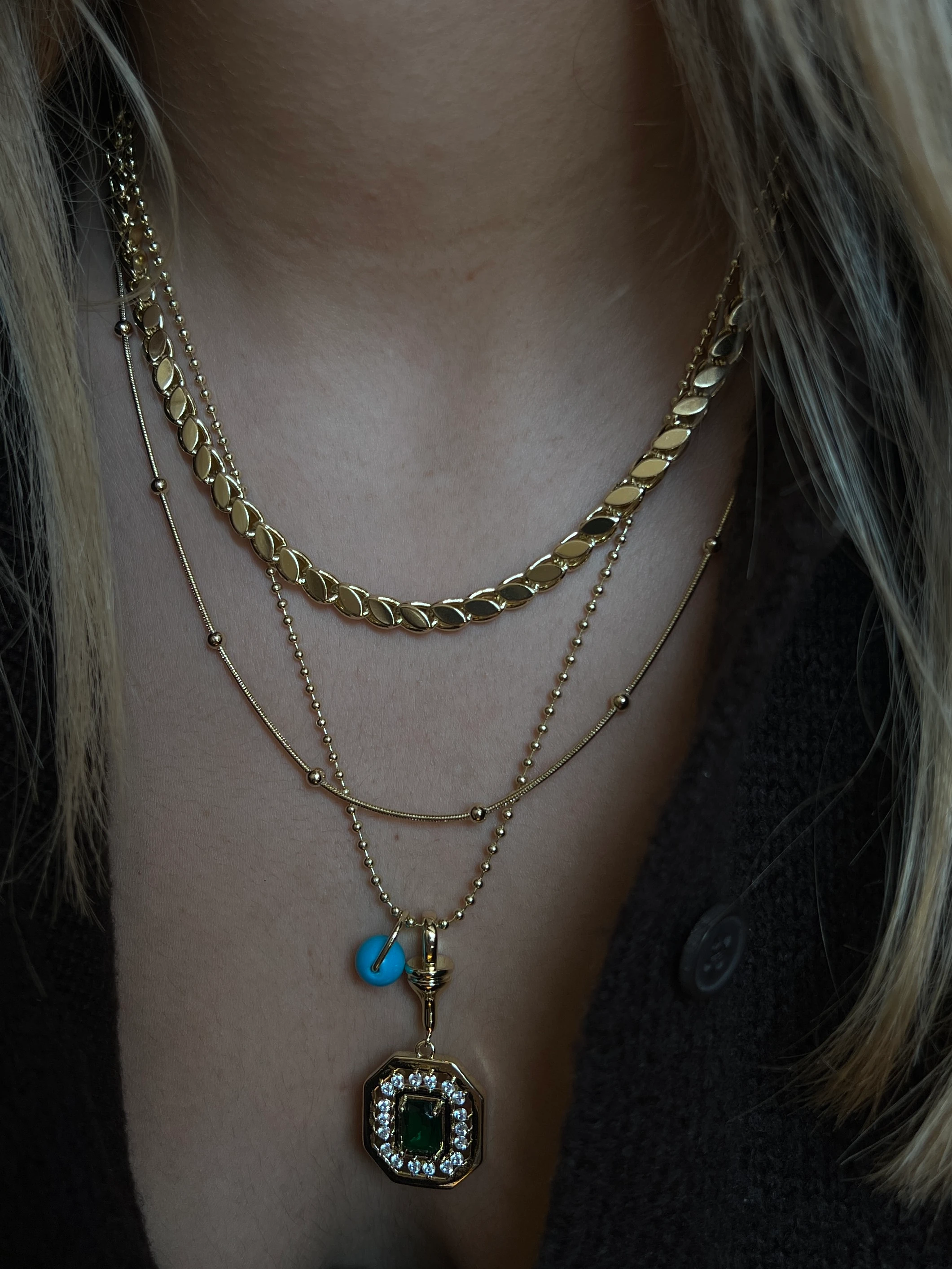 Gold Rengi Sıralı Badem Model Xupıng Kadın Kolye