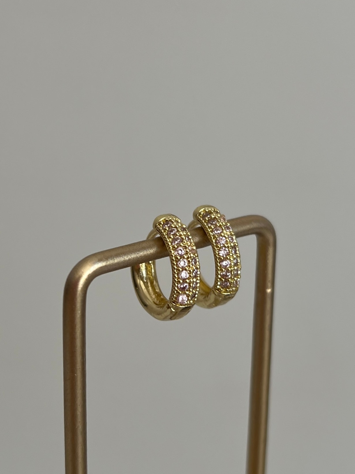 Gold Rengi Zirkon Taşlı Halka Kadın Küpe