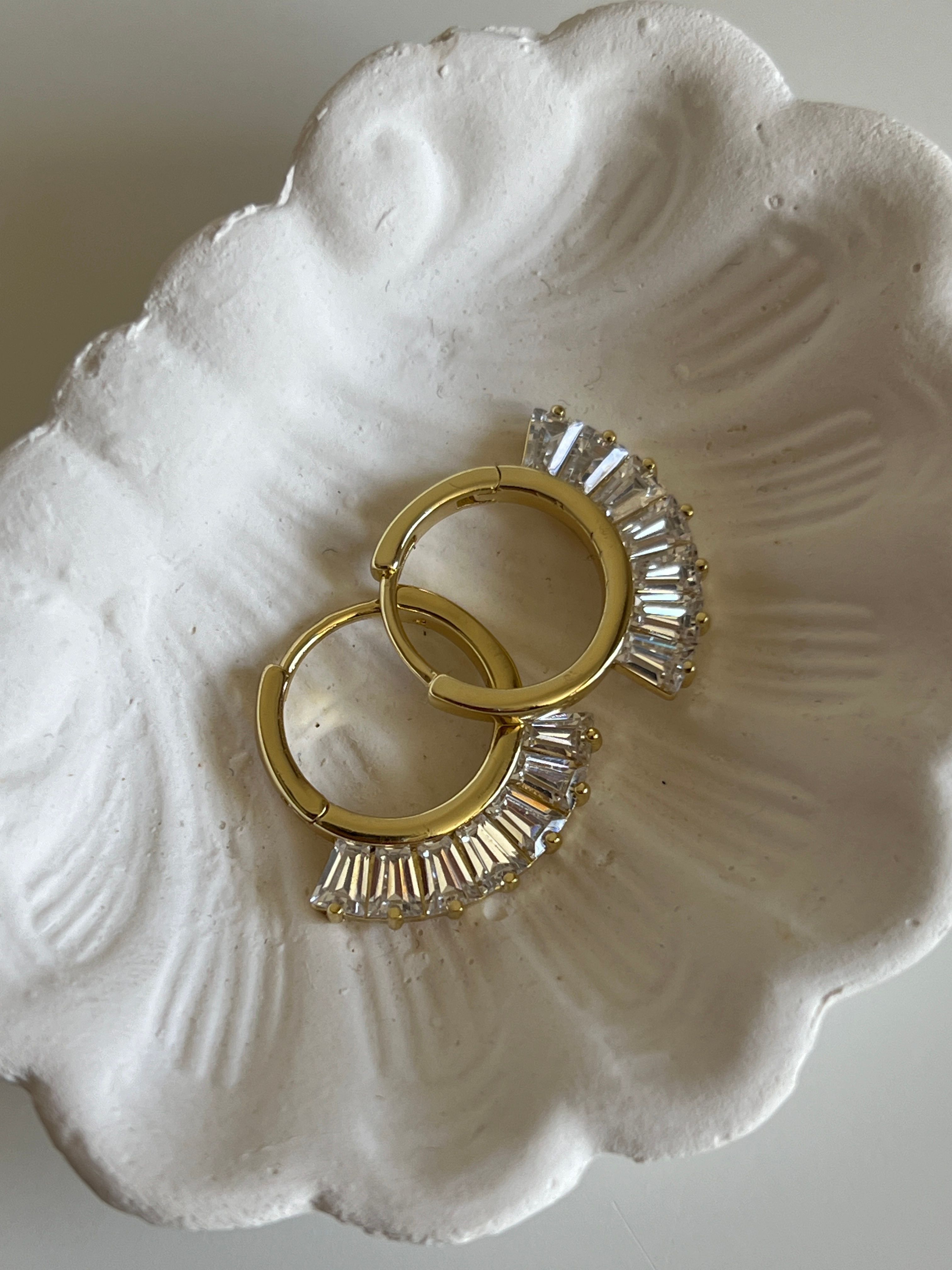 Gold Rengi Baget Zirkon Taşlı Xupıng Kadın Küpe