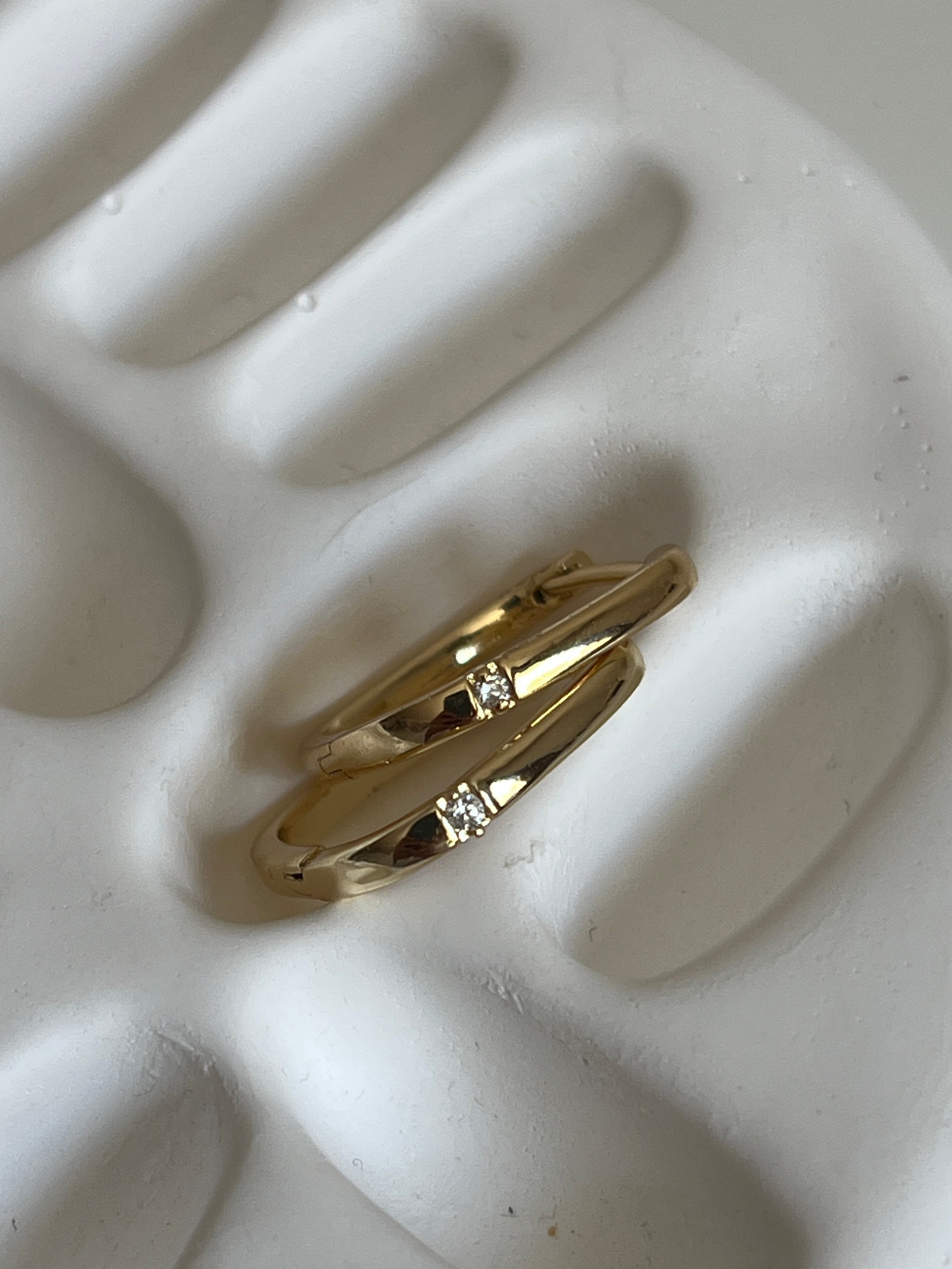 Gold Rengi Kare Model Kadın Küpe