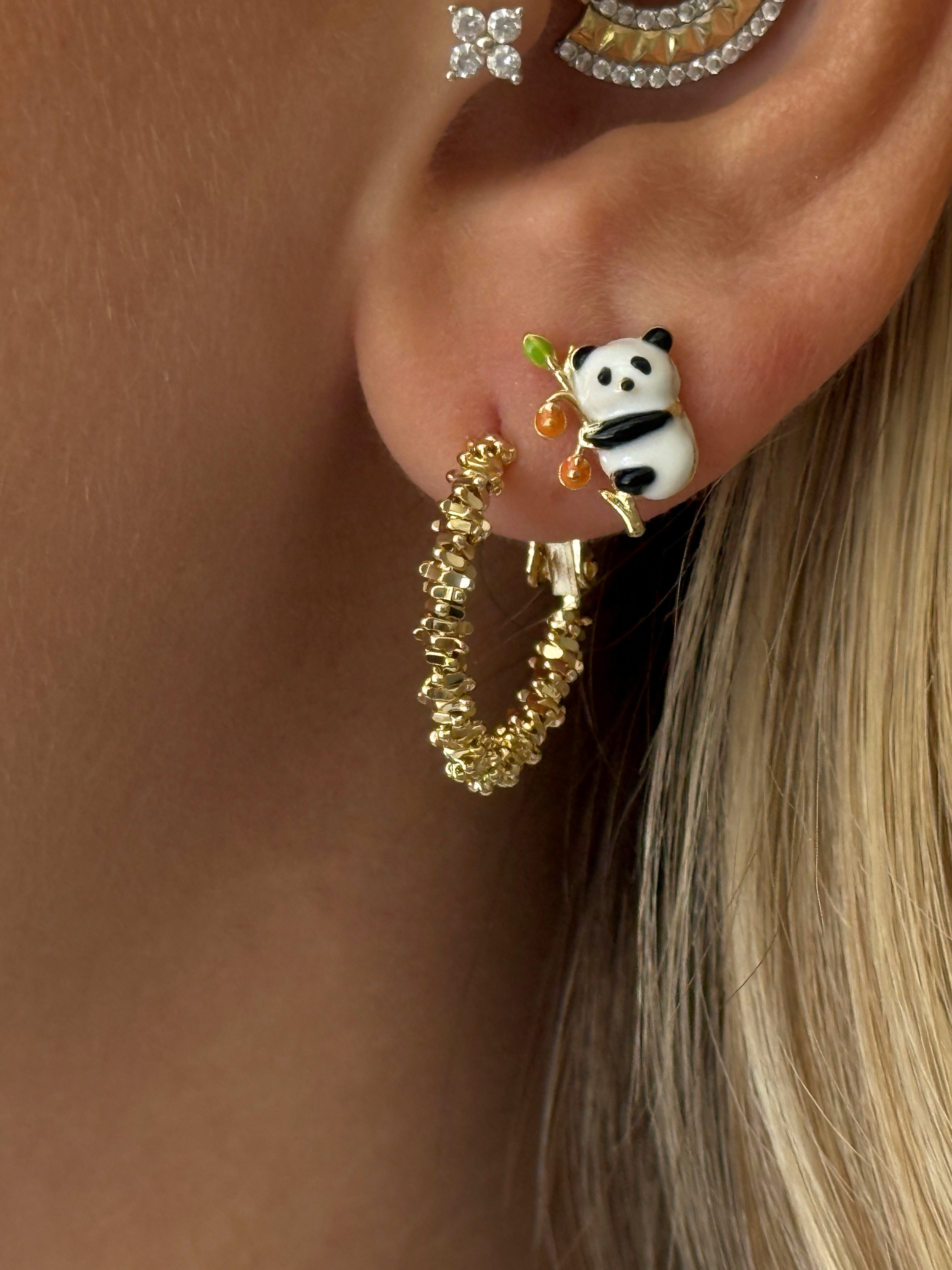 Gold Rengi Panda Figürlü Minimal Kadın Küpe