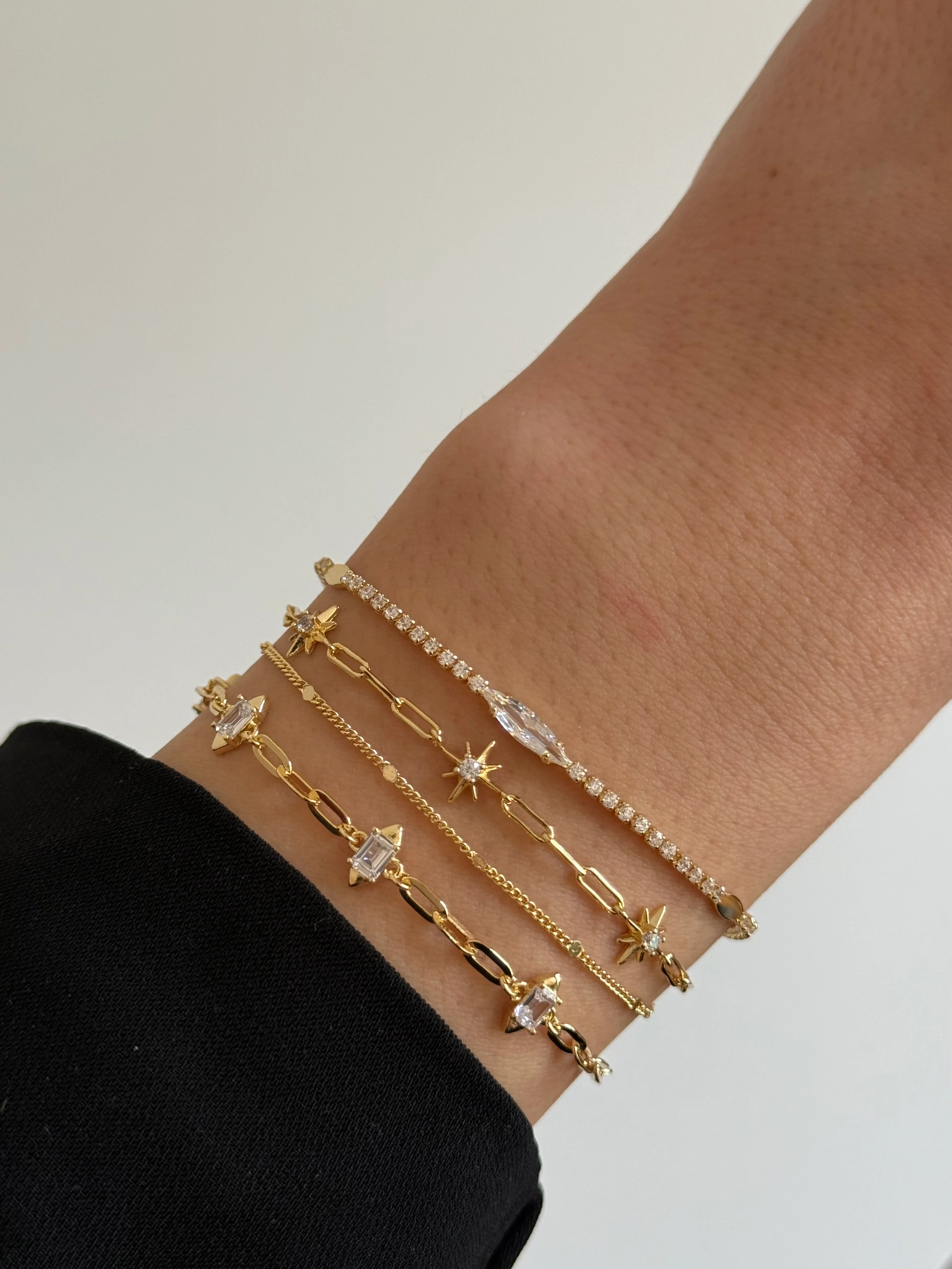 Gold Rengi Dikdörtgen Taşlı Kadın Bileklik