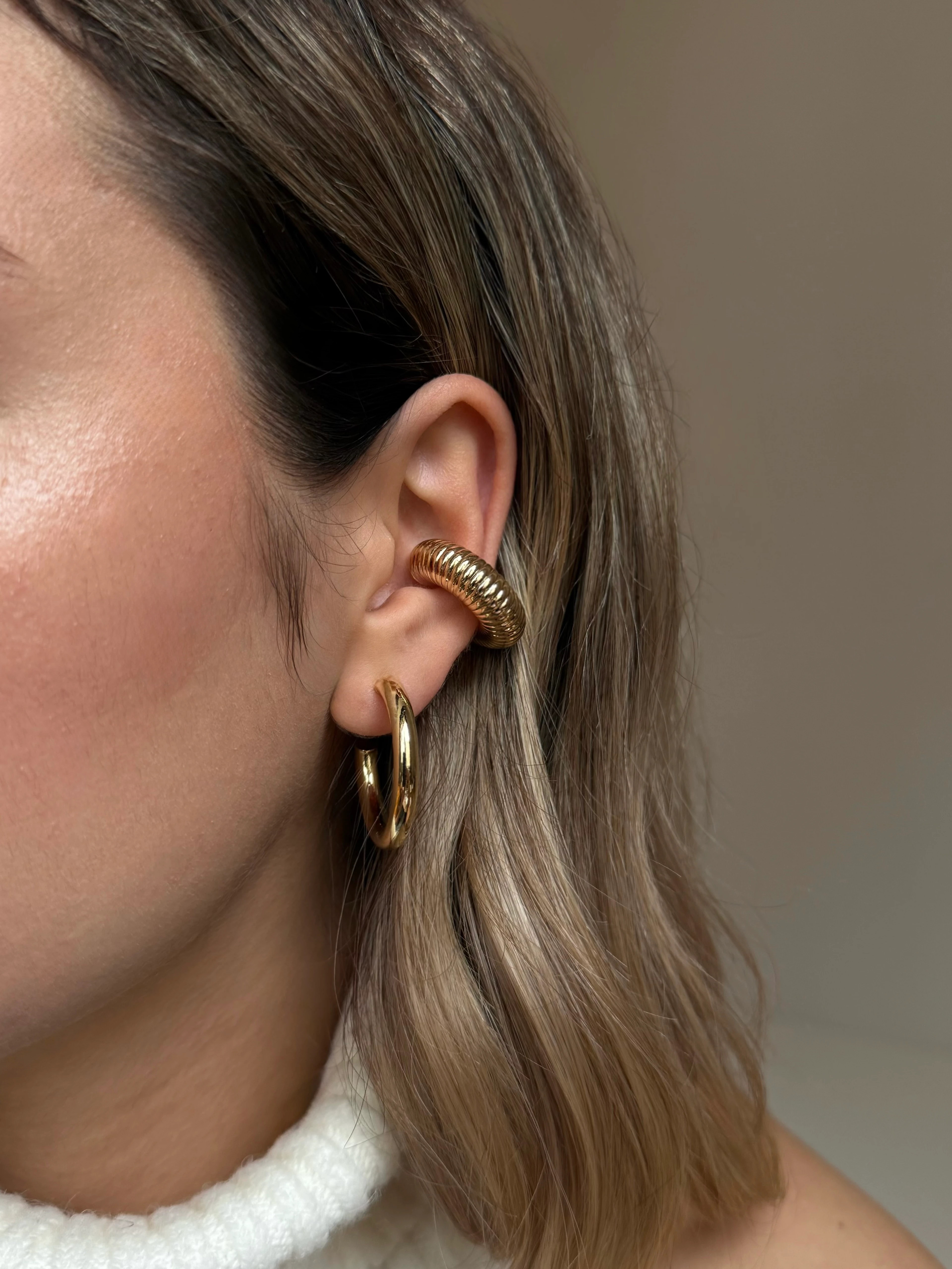 Çizgili Model Kadın Kıkırdak Küpe