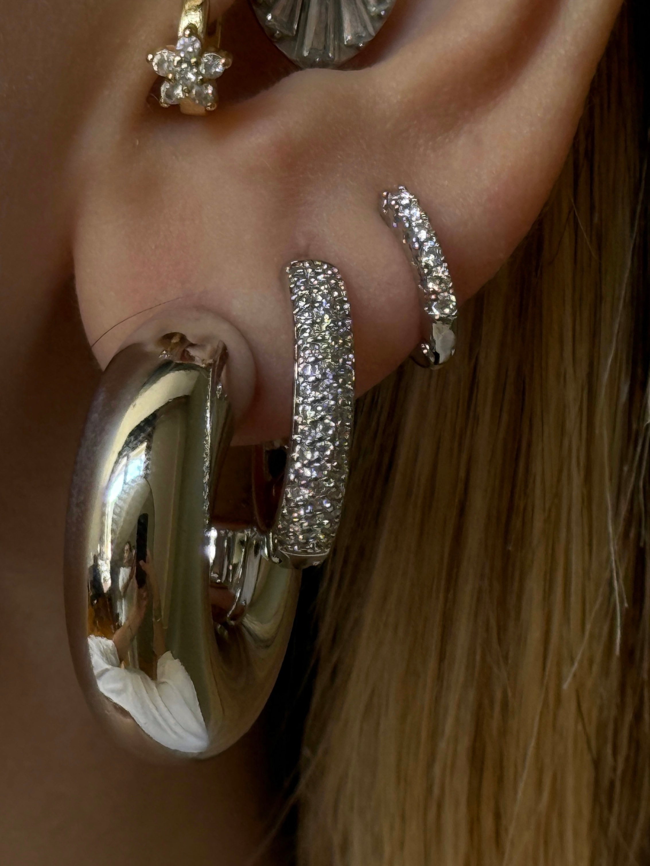 Yarım Halka Kadın Küpe