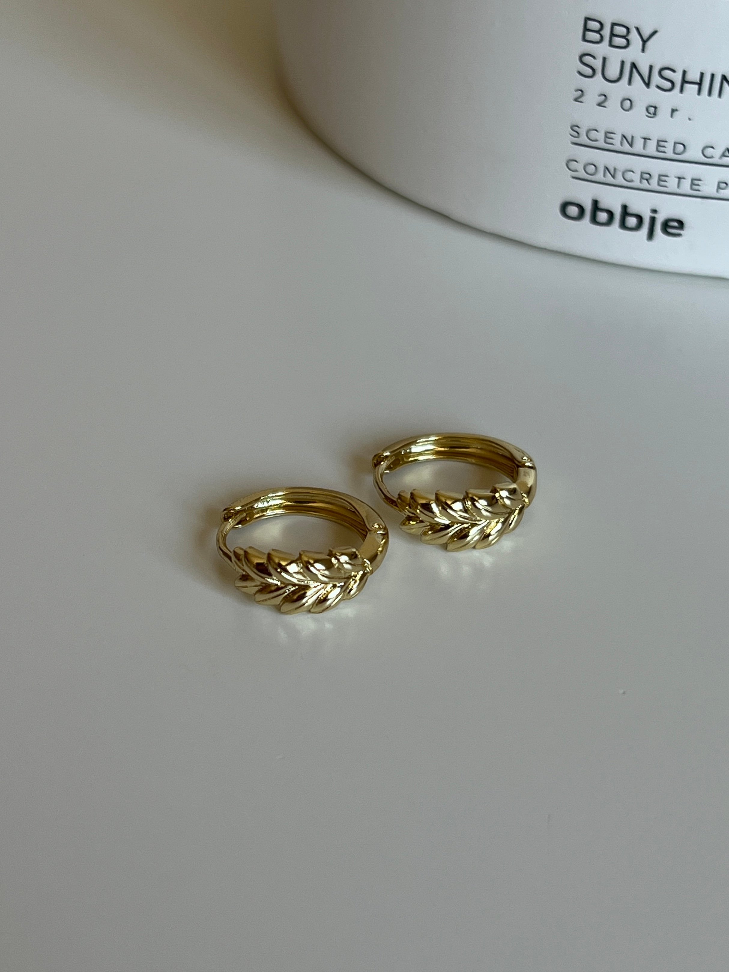 Gold Rengi Yaprak Figürlü Xupıng Kadın Küpe