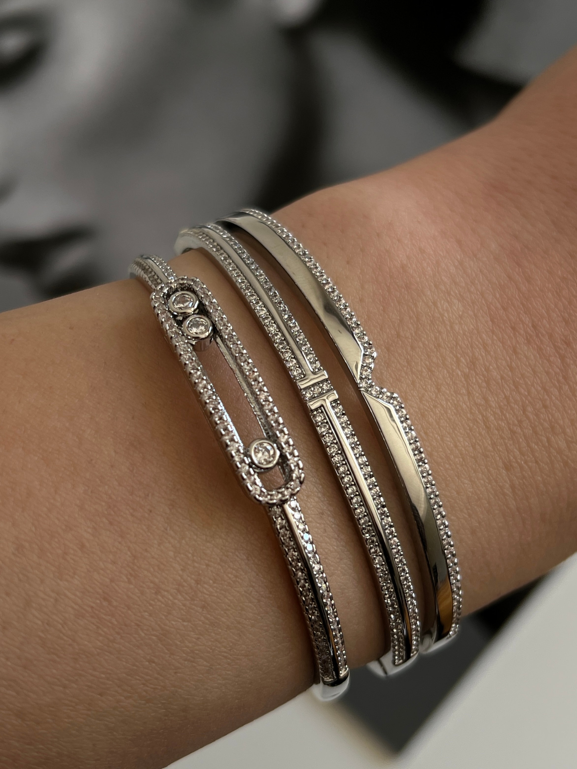 Zirkon Taşlı Messi Model Kadın Kelepçe Bileklik