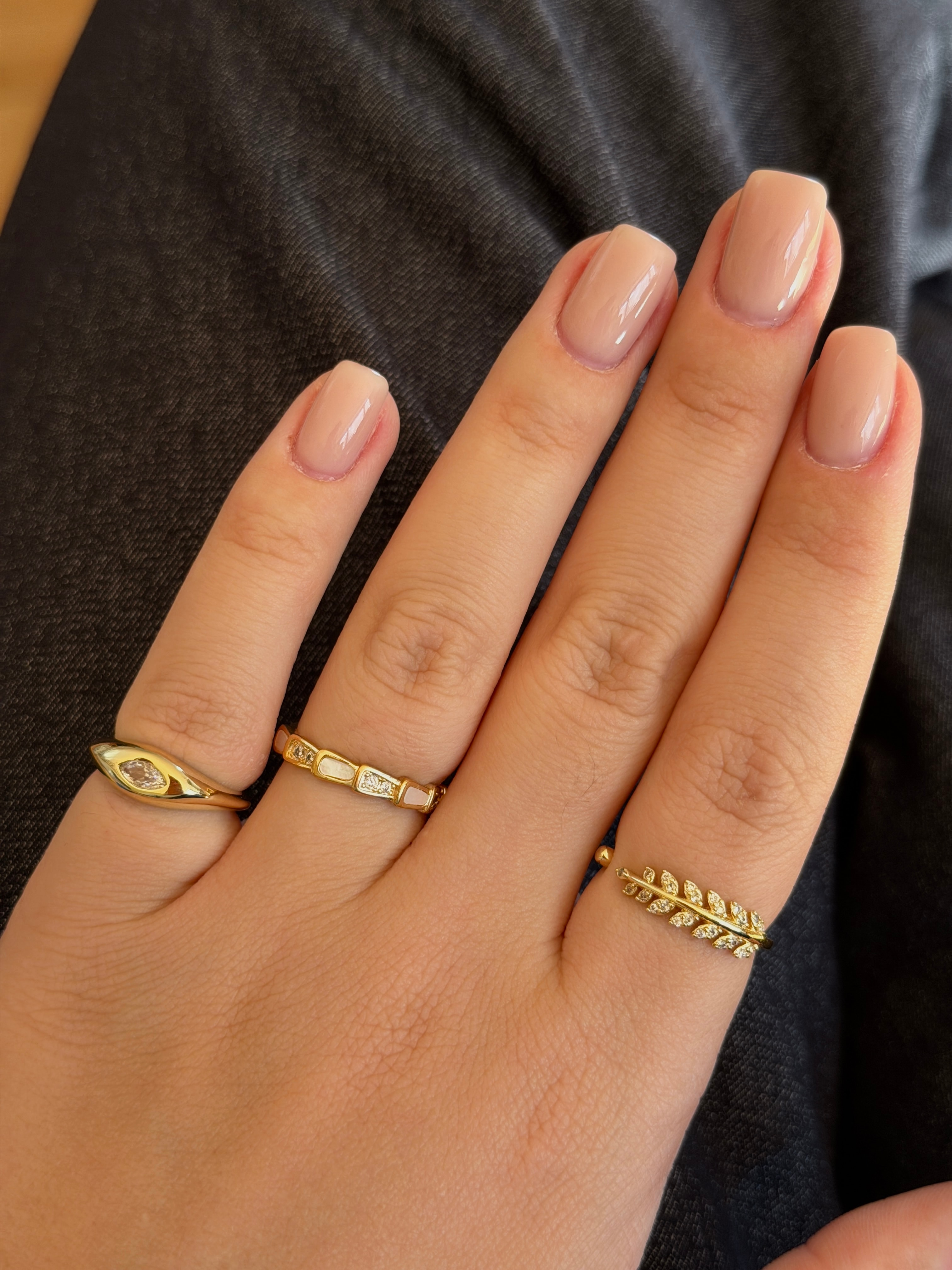 Gold Rengi Taş Detaylı Kadın Serçe Parmak Yüzük