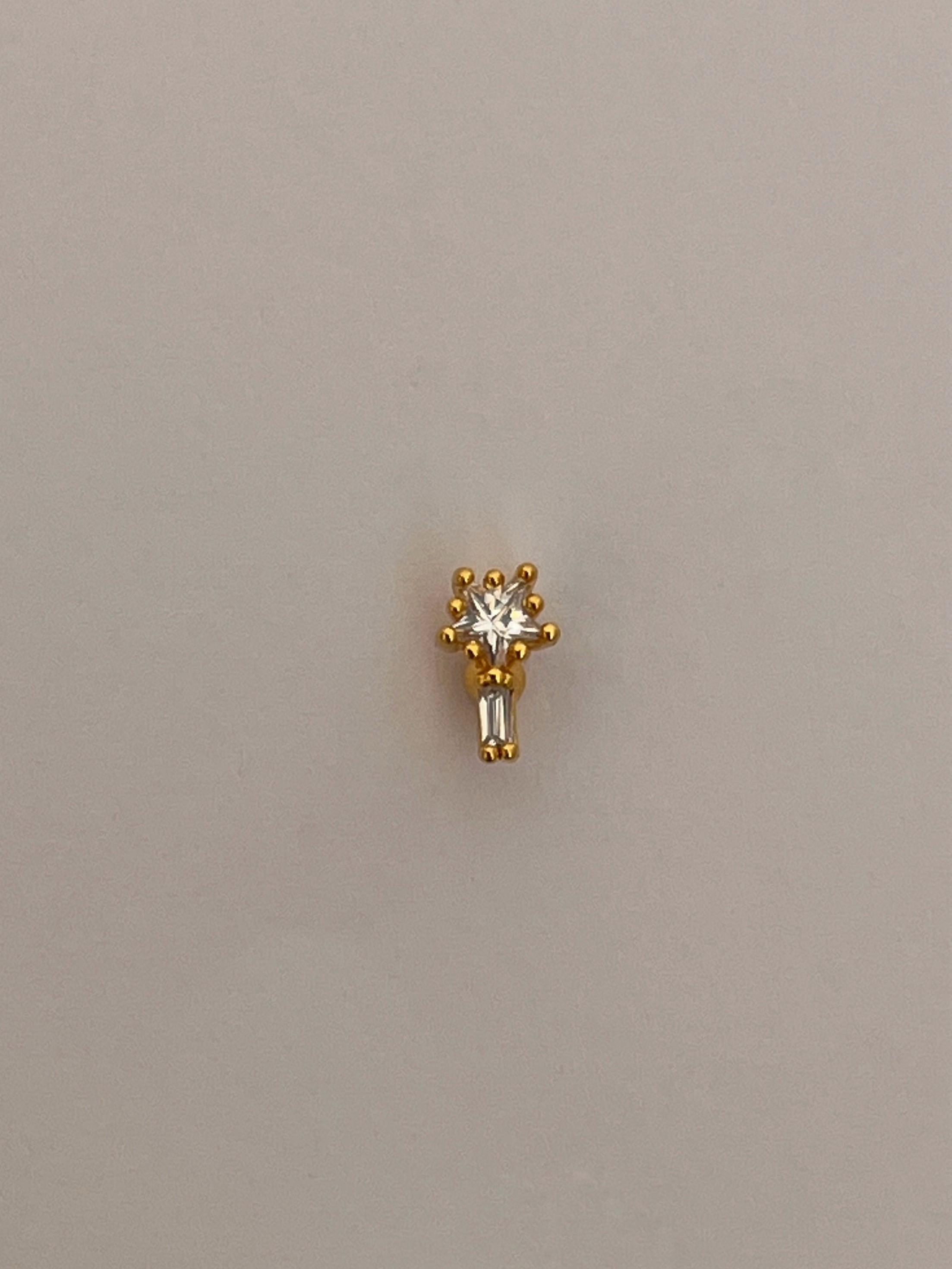 Zirkon Taşlı Gold Rengi Piercing