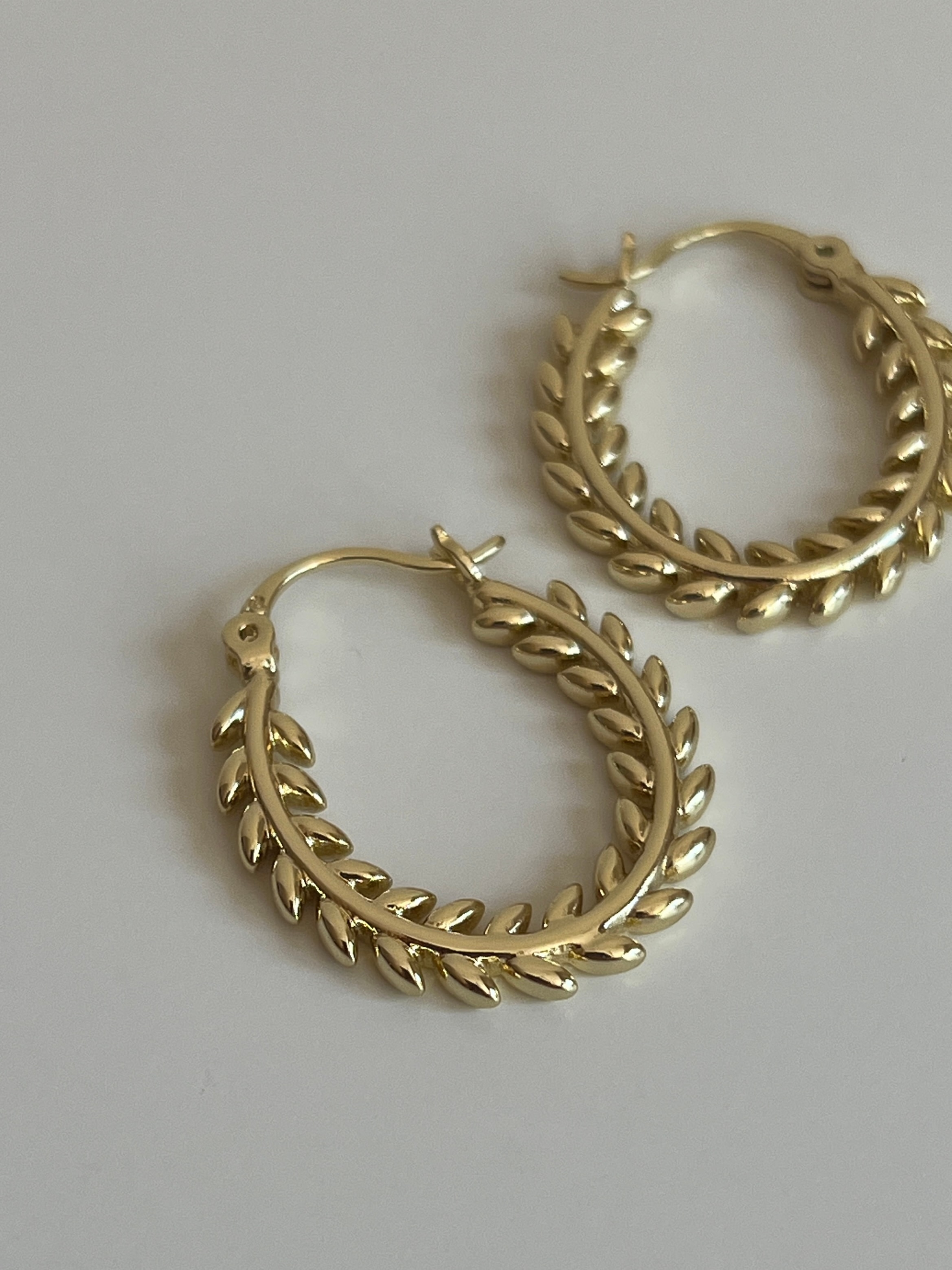 Gold Rengi Başak Desenli Xupıng Kadın Küpe