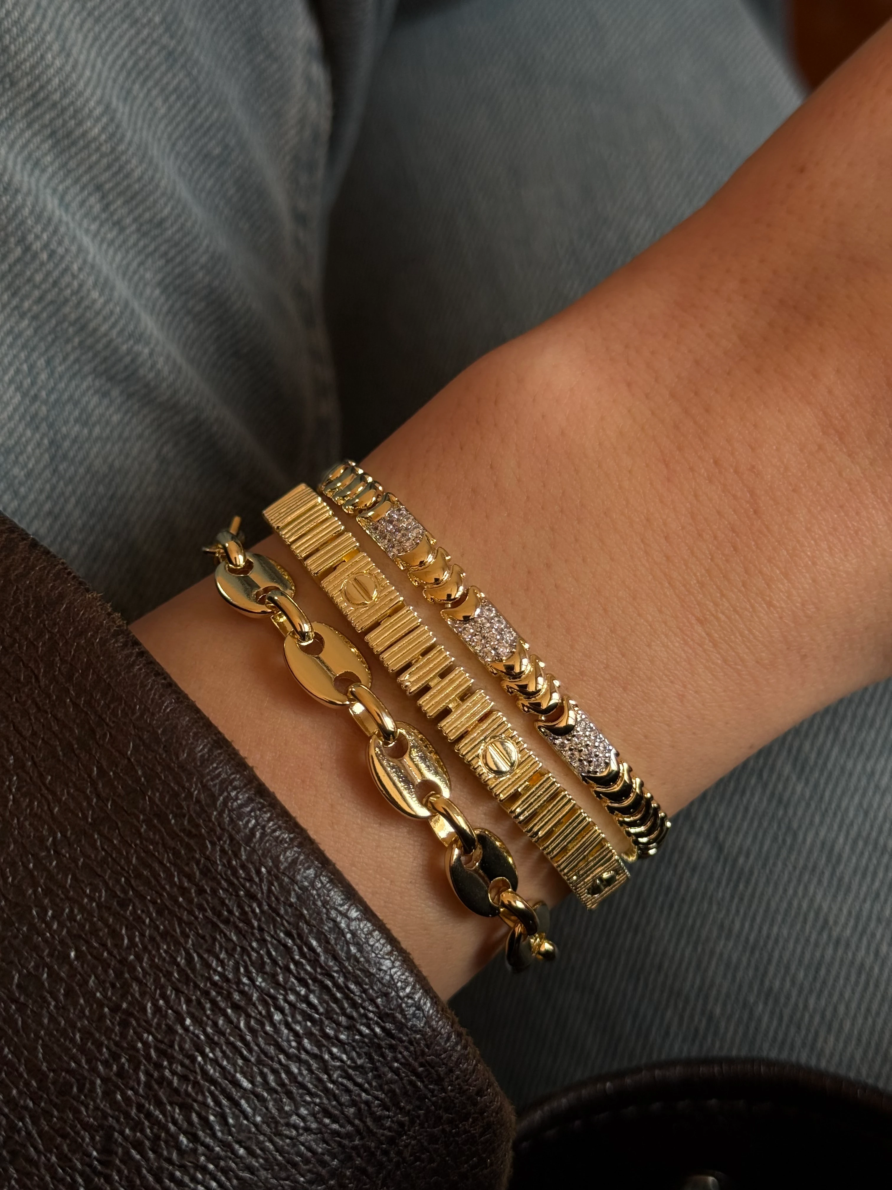 Gold Rengi Xupıng Kadın Bileklik