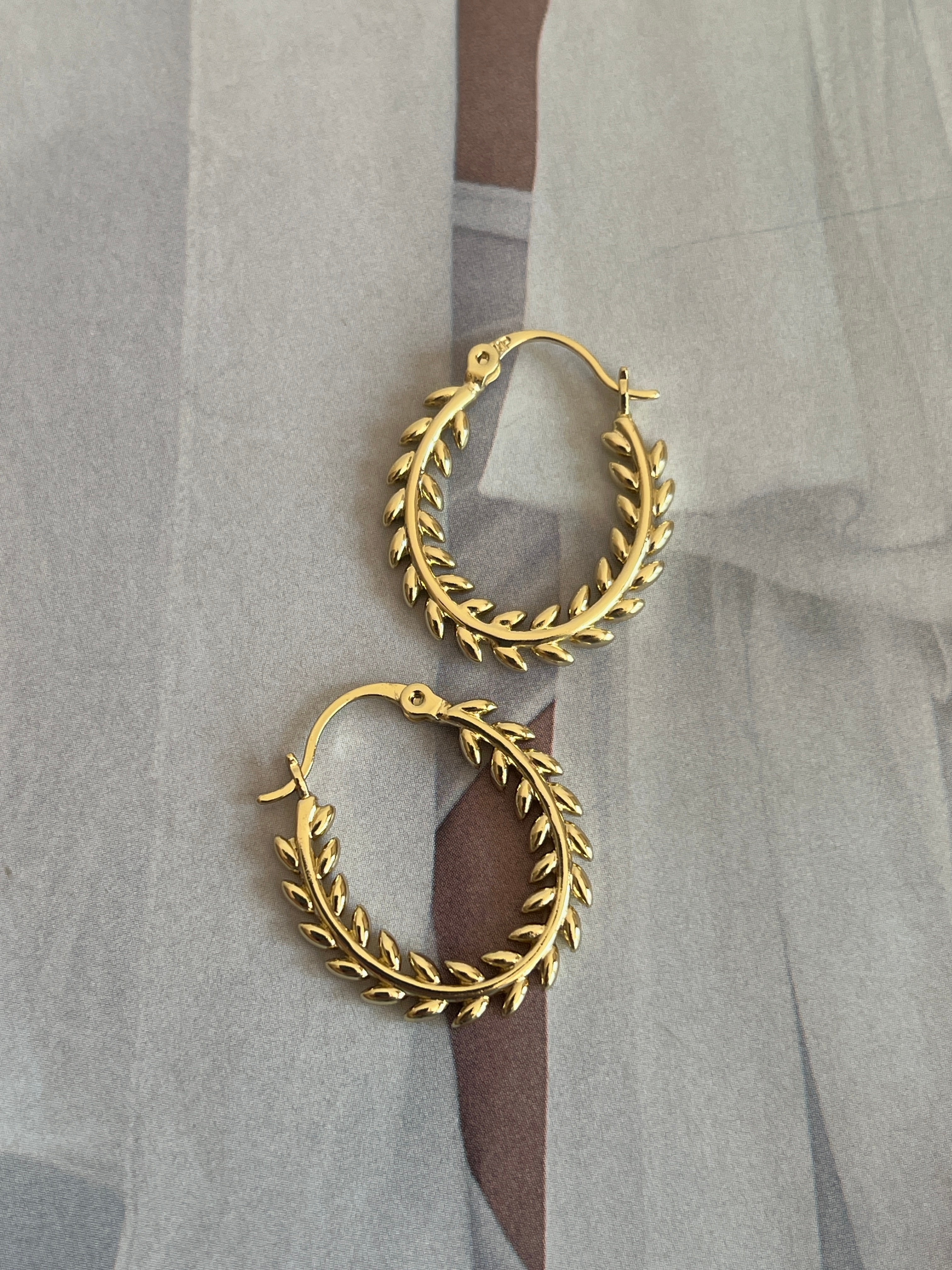 Gold Rengi Başak Desenli Xupıng Kadın Küpe