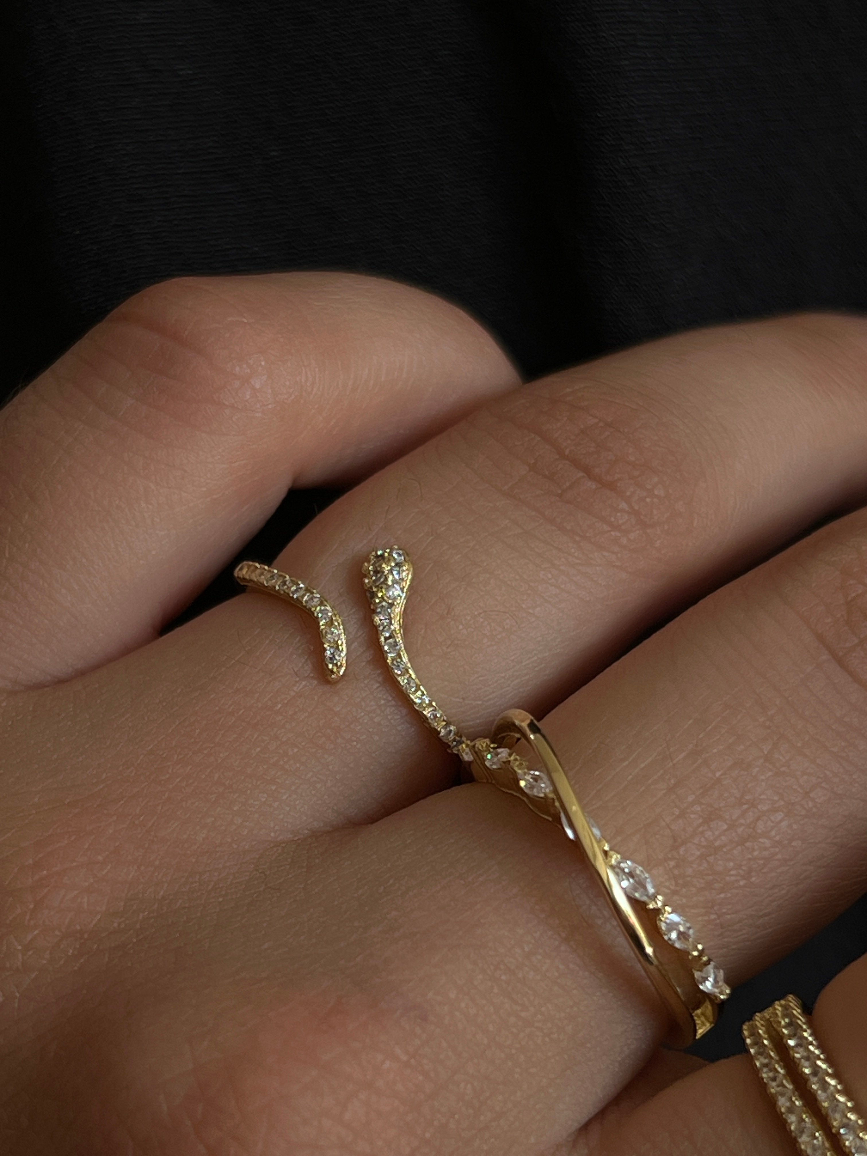 Gold Rengi Zirkon Taşlı Yılan Model Kadın Yüzük
